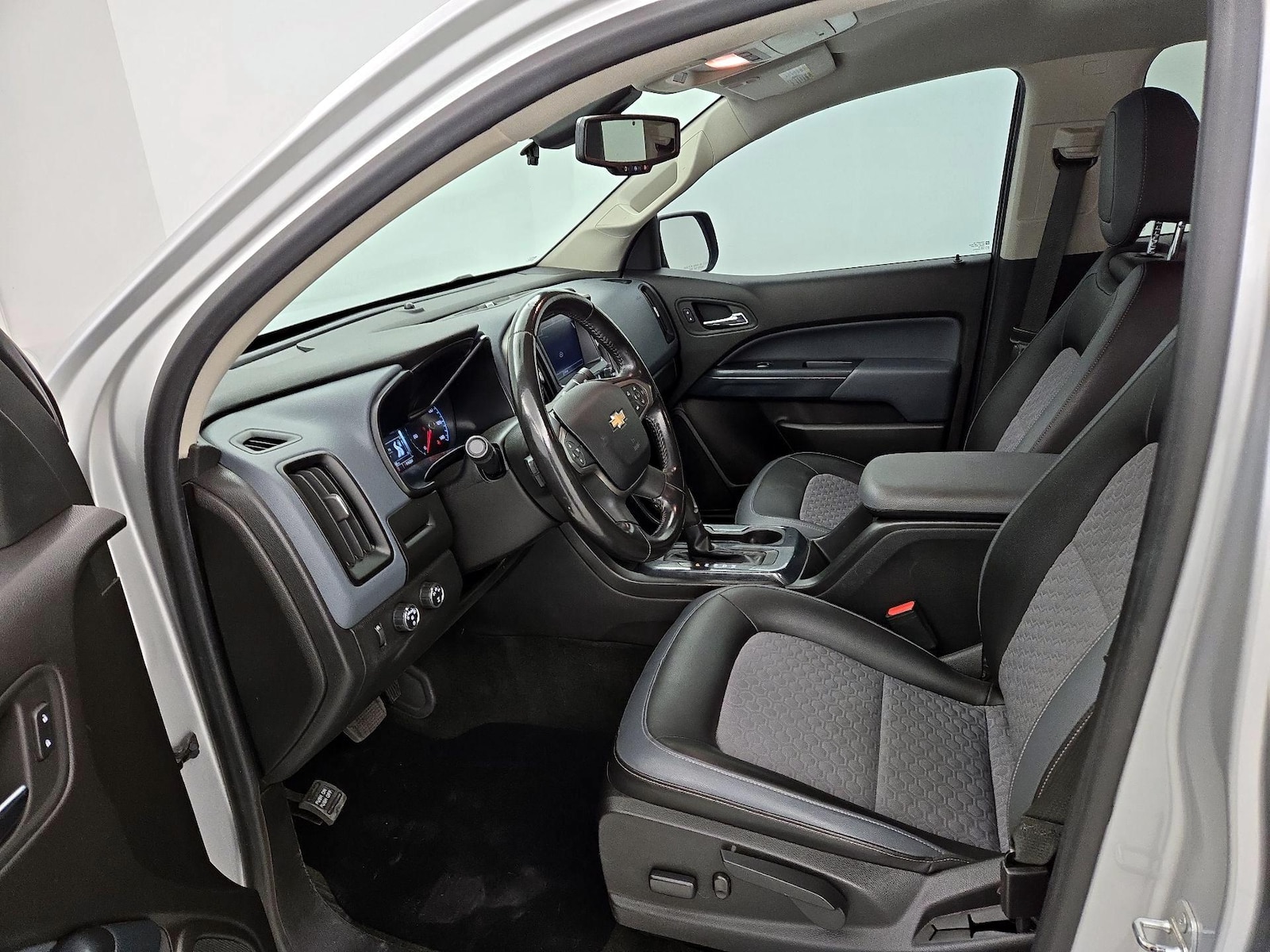 2016 Chevrolet Colorado Z71 - Photo 12