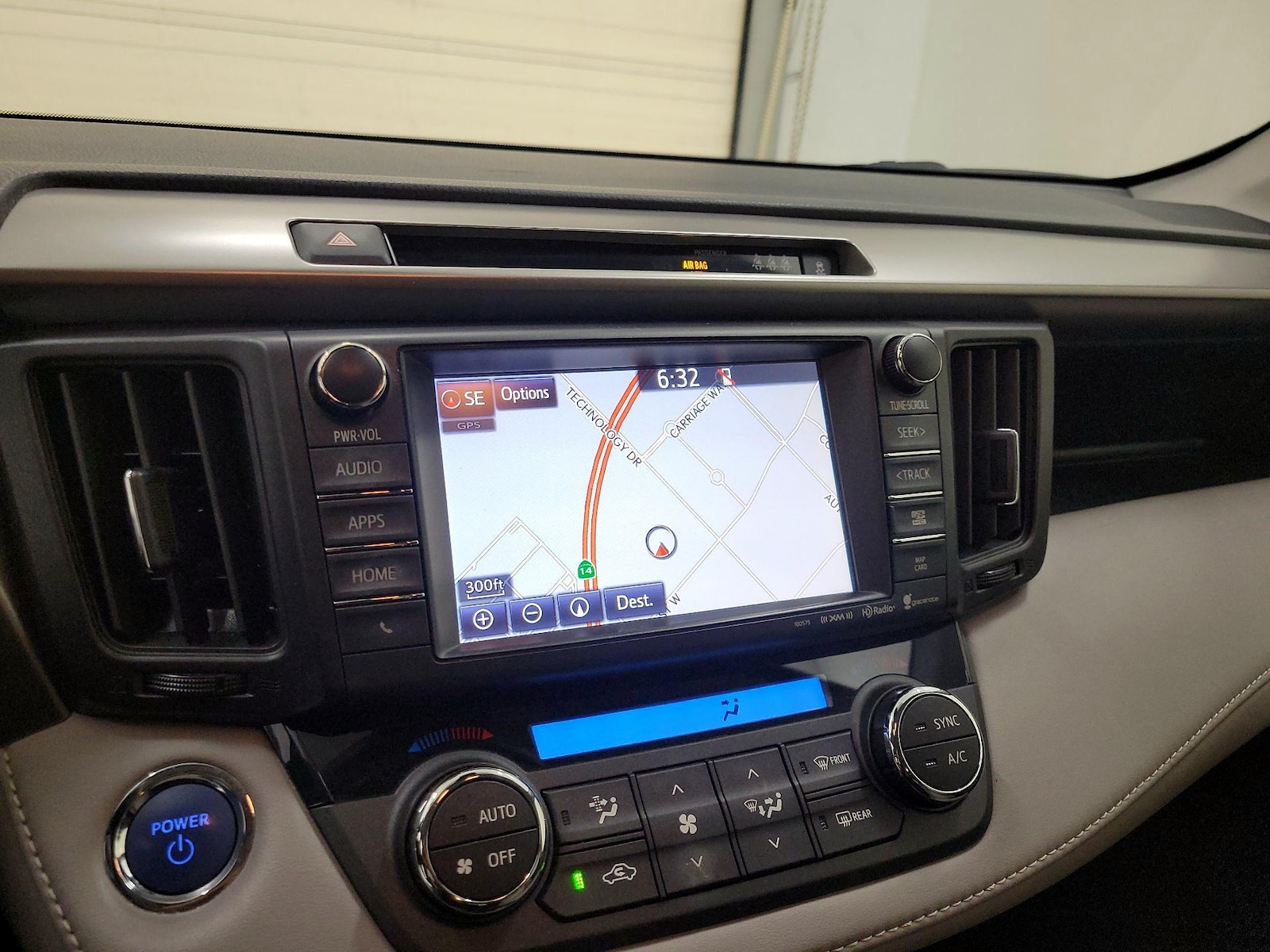 2017 Toyota RAV4 Limited - Photo 15