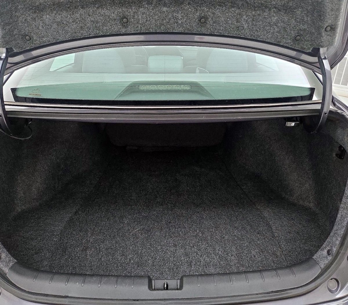 Trunk/Cargo (Seats Up)