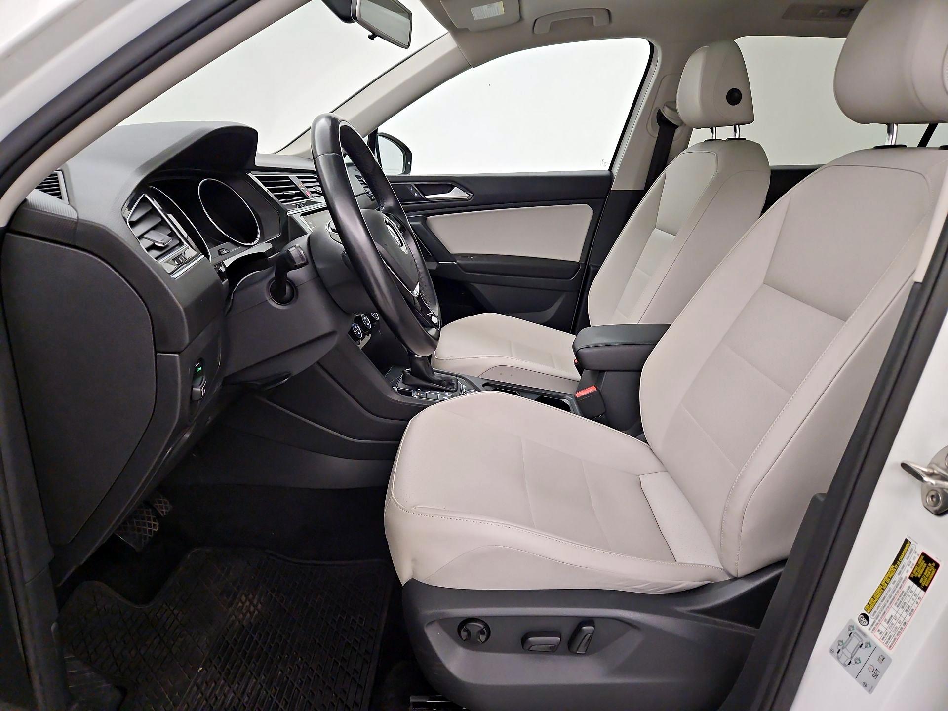 Thumbnail: 2018 Volkswagen Tiguan - 11