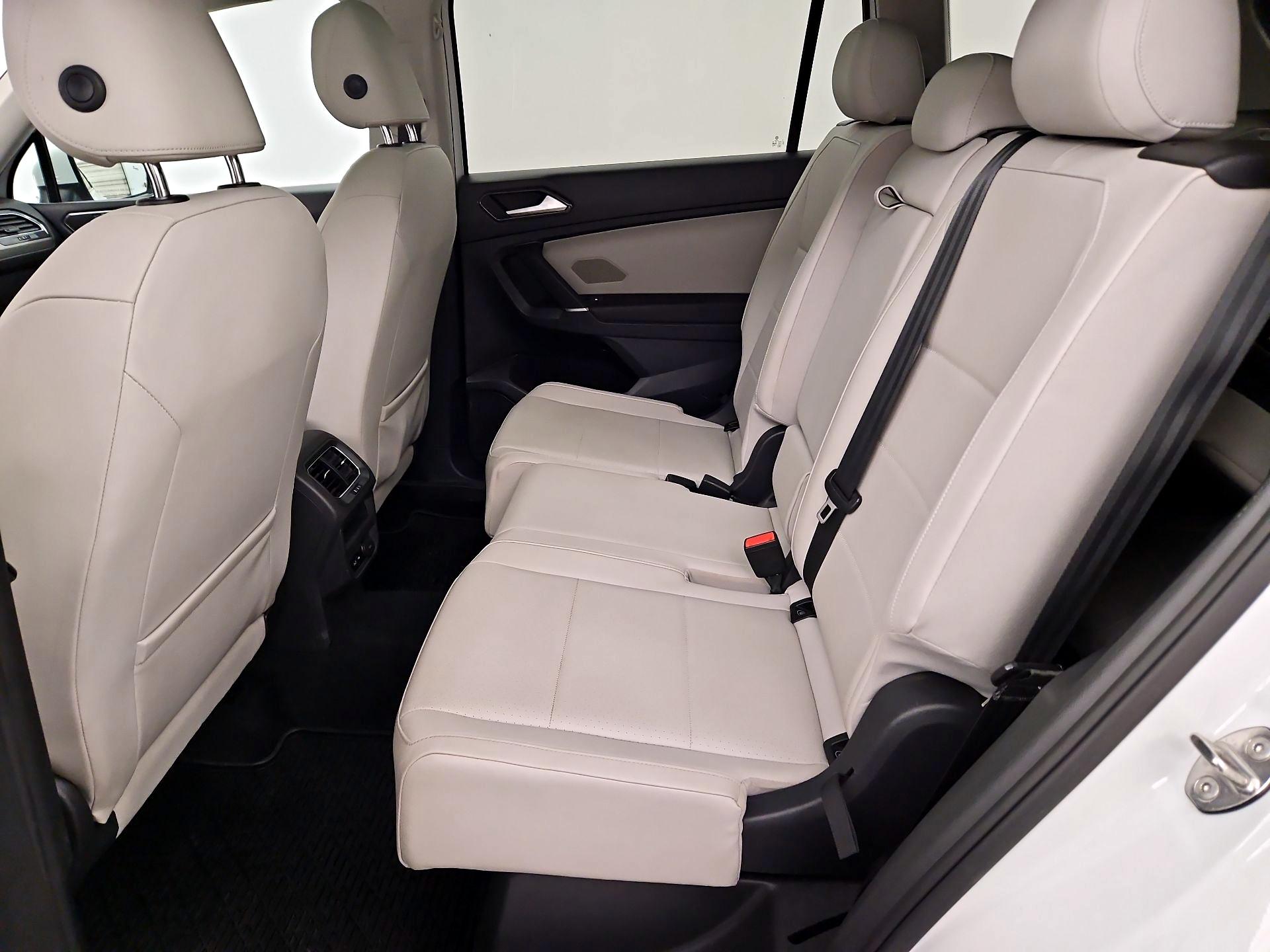 Thumbnail: 2018 Volkswagen Tiguan - 20