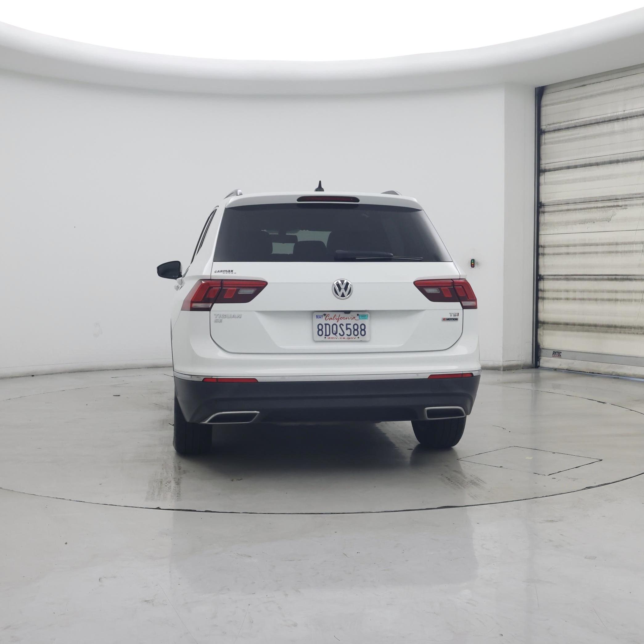 Thumbnail: 2018 Volkswagen Tiguan - 6