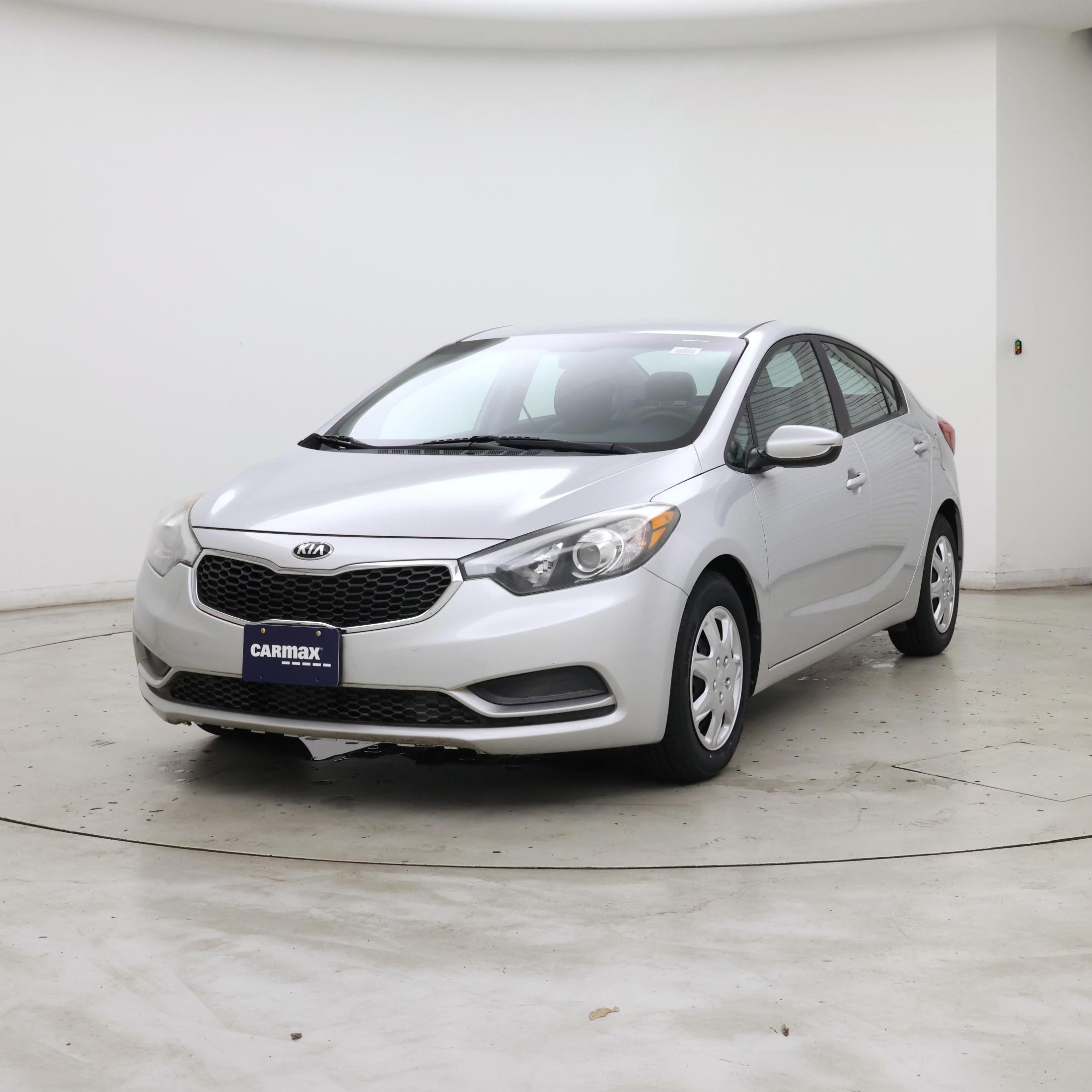 Thumbnail: 2015 Kia Forte - 4