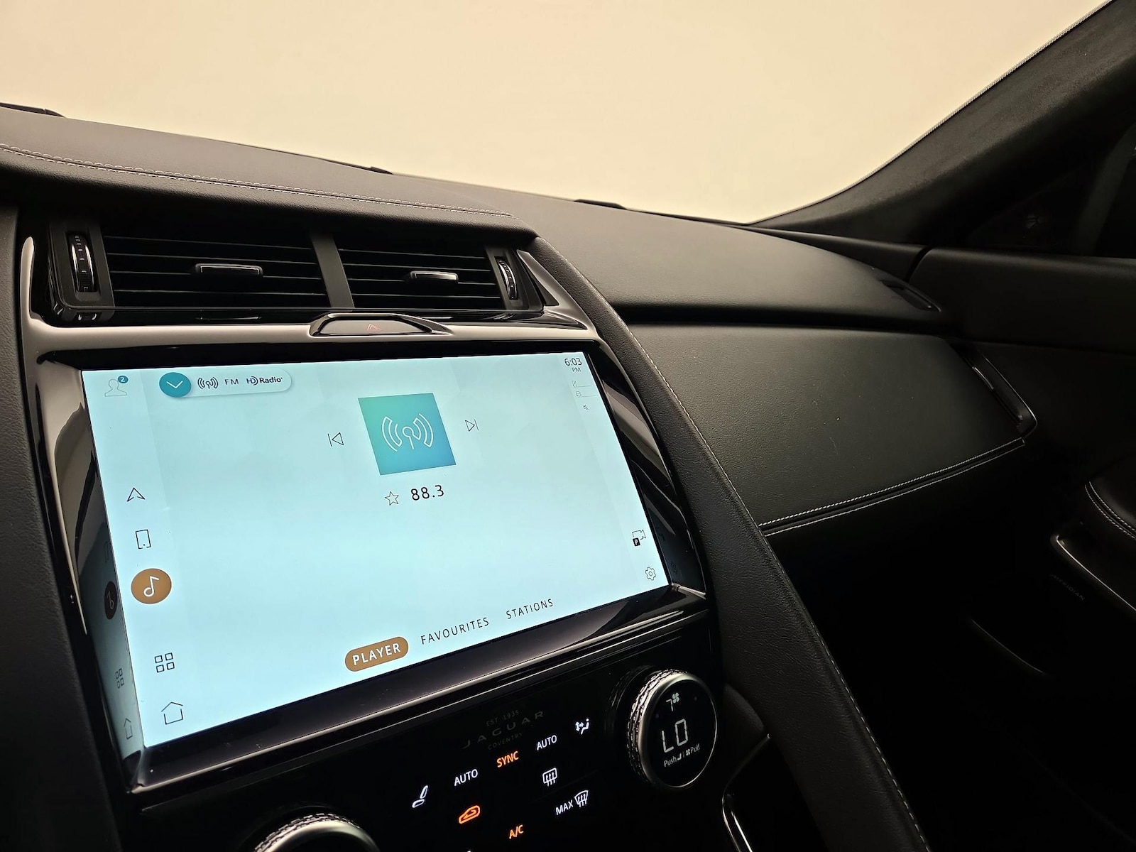 2021 Jaguar E-Pace 300 Sport - Photo 17