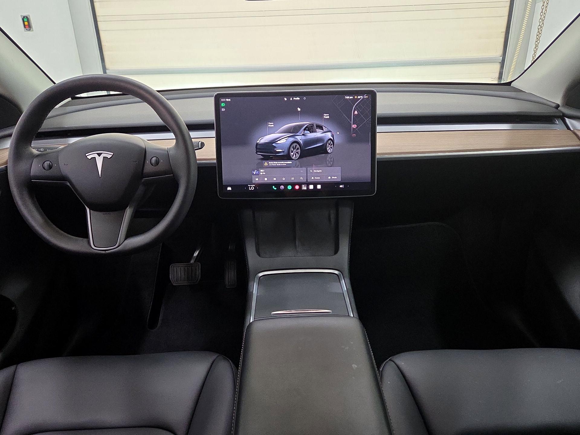 Thumbnail: 2025 Tesla Model Y - 9