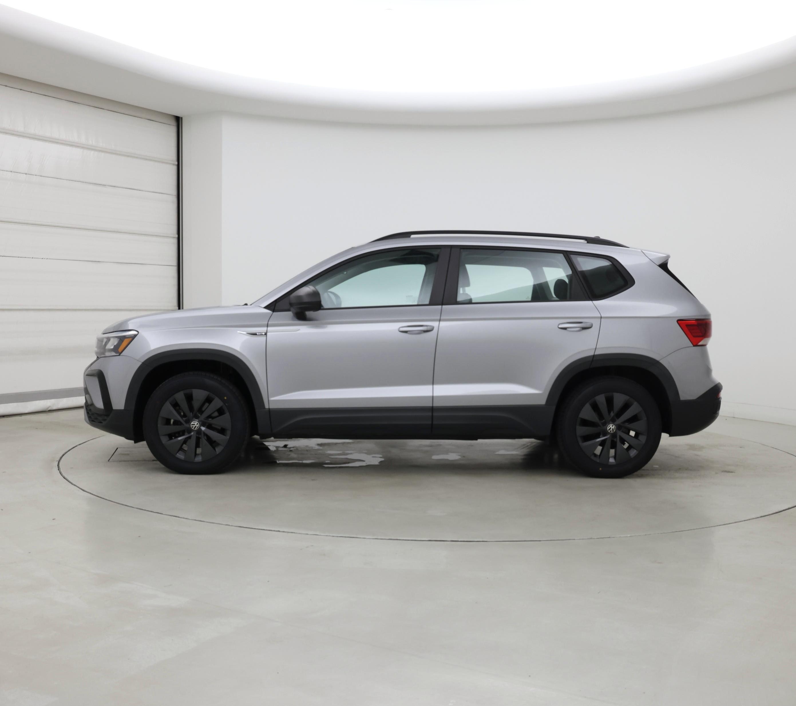 Thumbnail: 2022 Volkswagen Taos - 3
