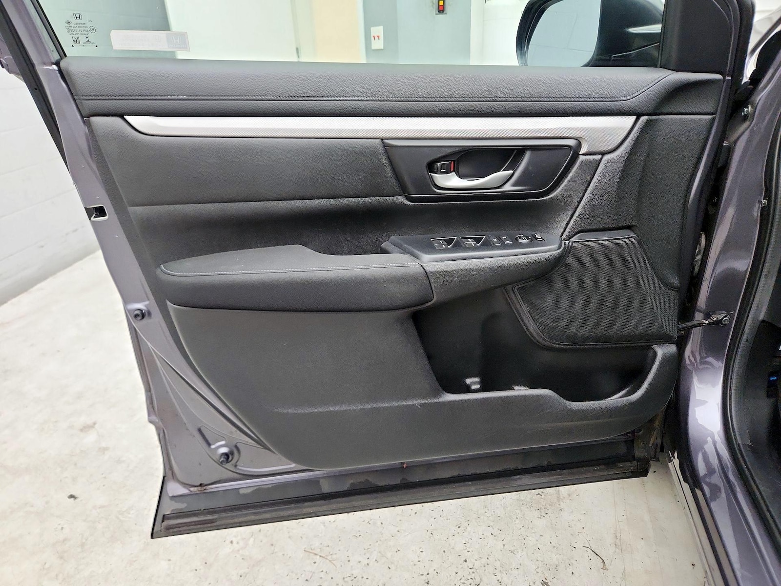 2018 Honda CR-V LX - Photo 13