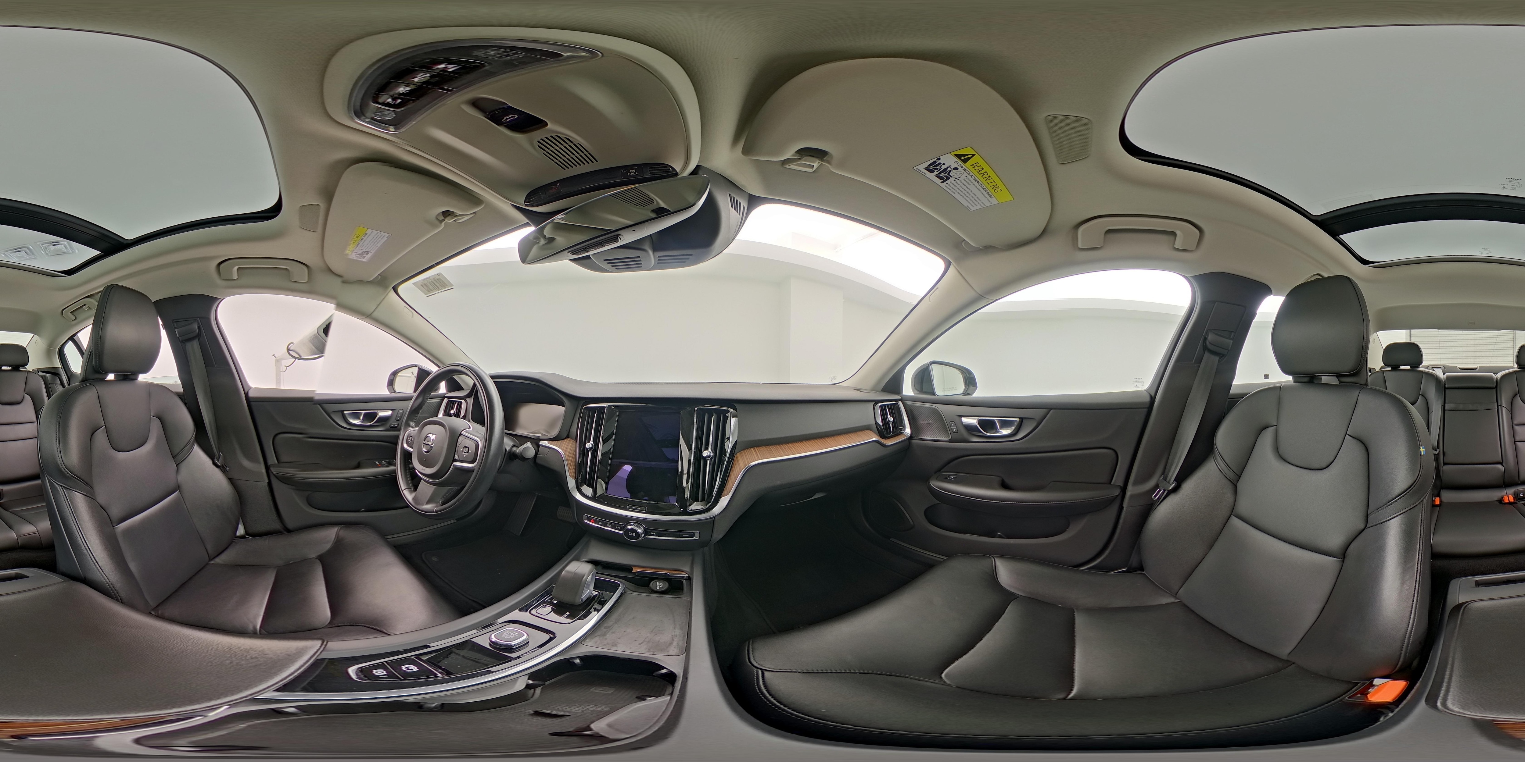 2022 Volvo S60 Momentum - Photo 26