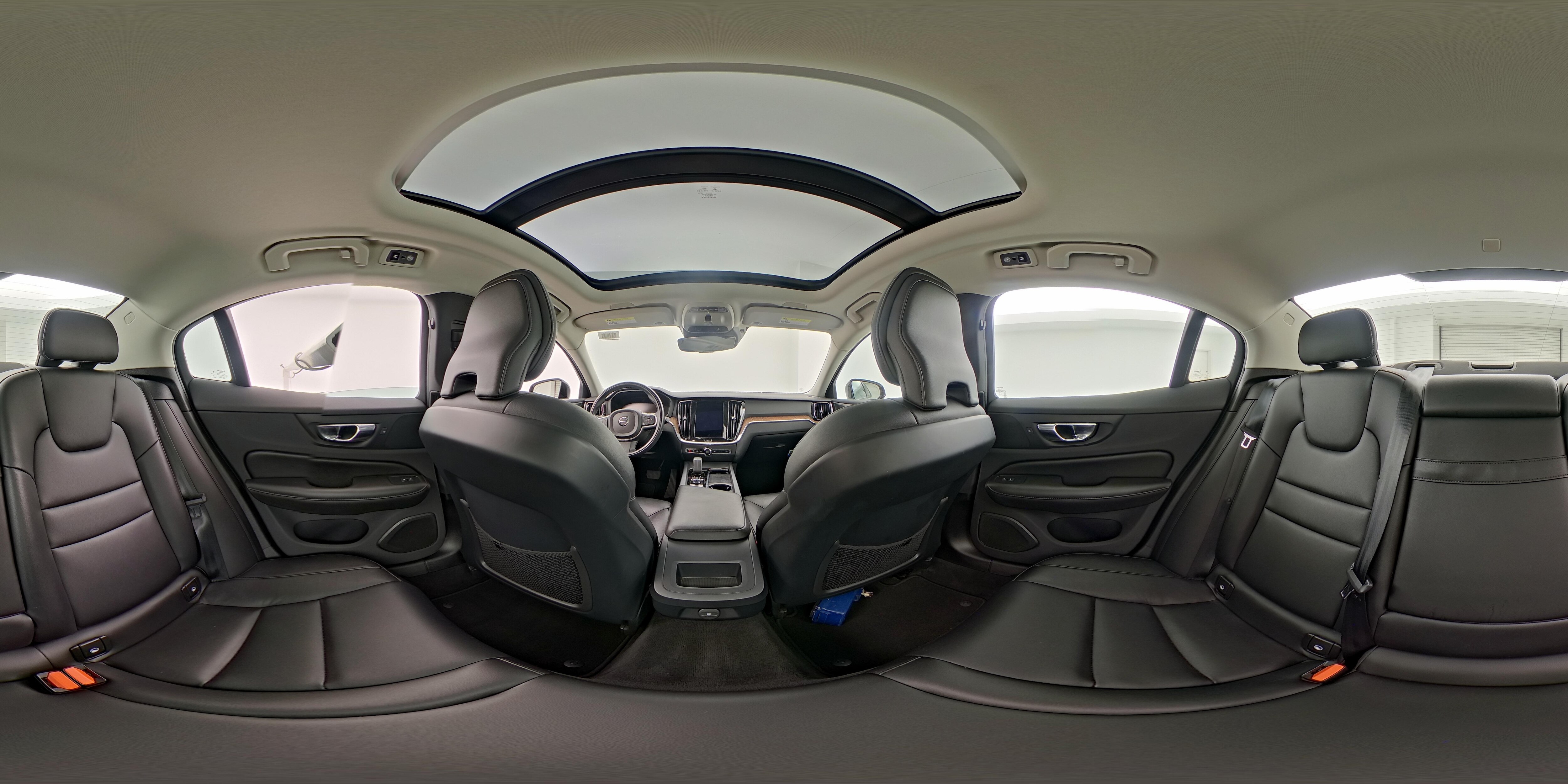 2022 Volvo S60 Momentum - Photo 27