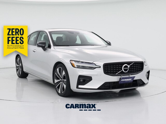 Silver 2022 Volvo S60 Sedan Front-Wheel Drive Automatic