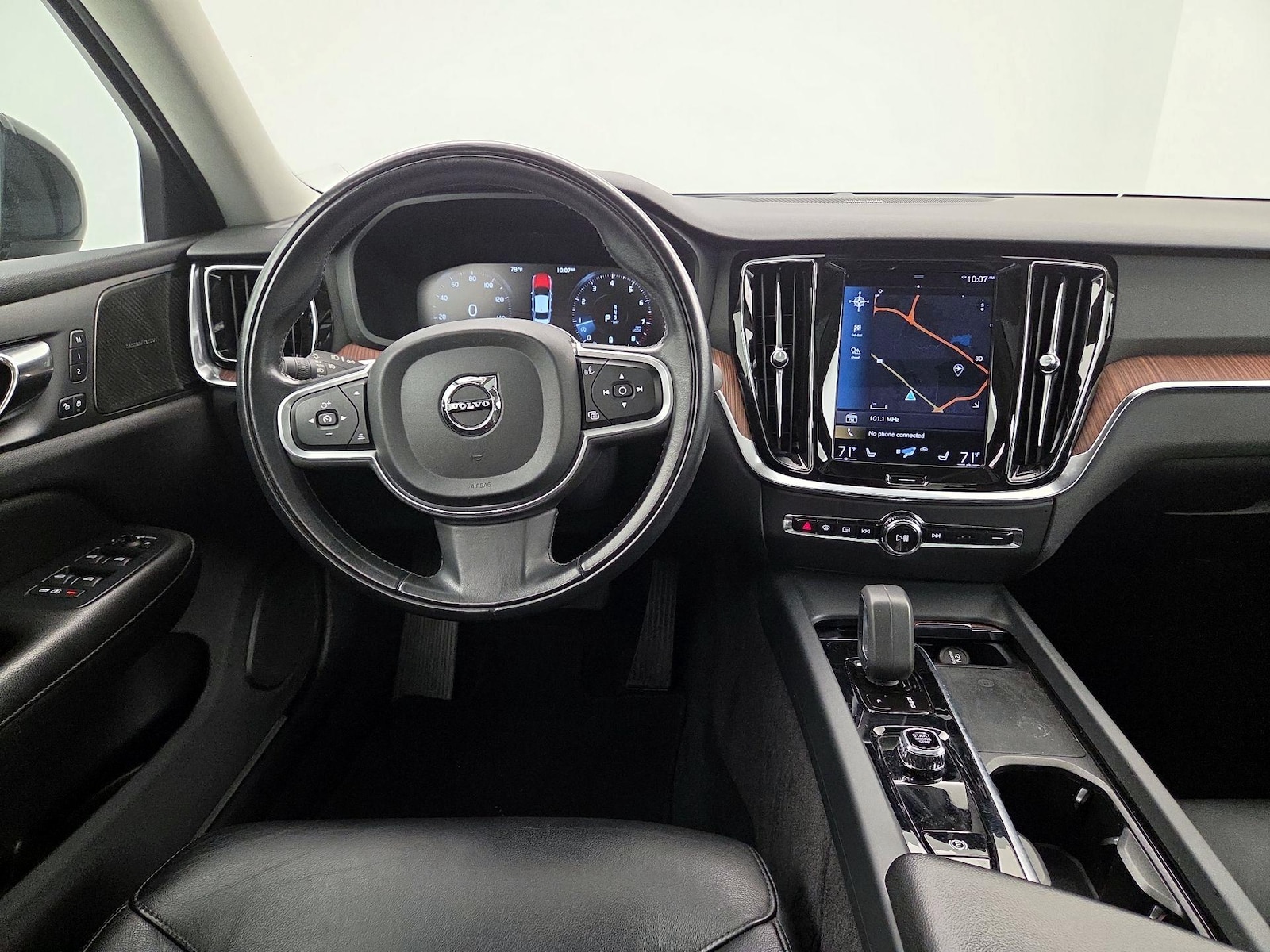 2022 Volvo S60 Momentum - Photo 11