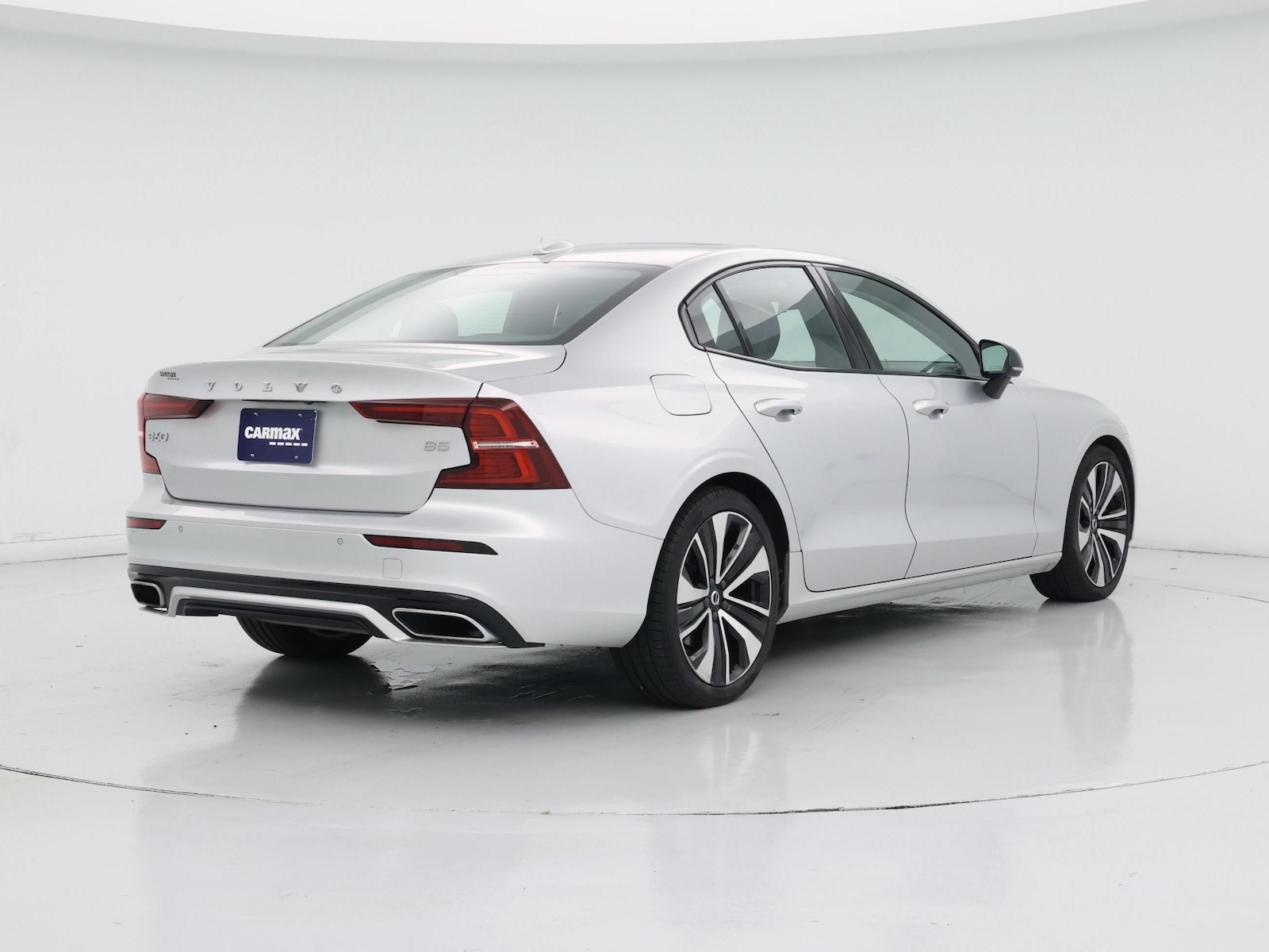 2022 Volvo S60 Momentum - Photo 9