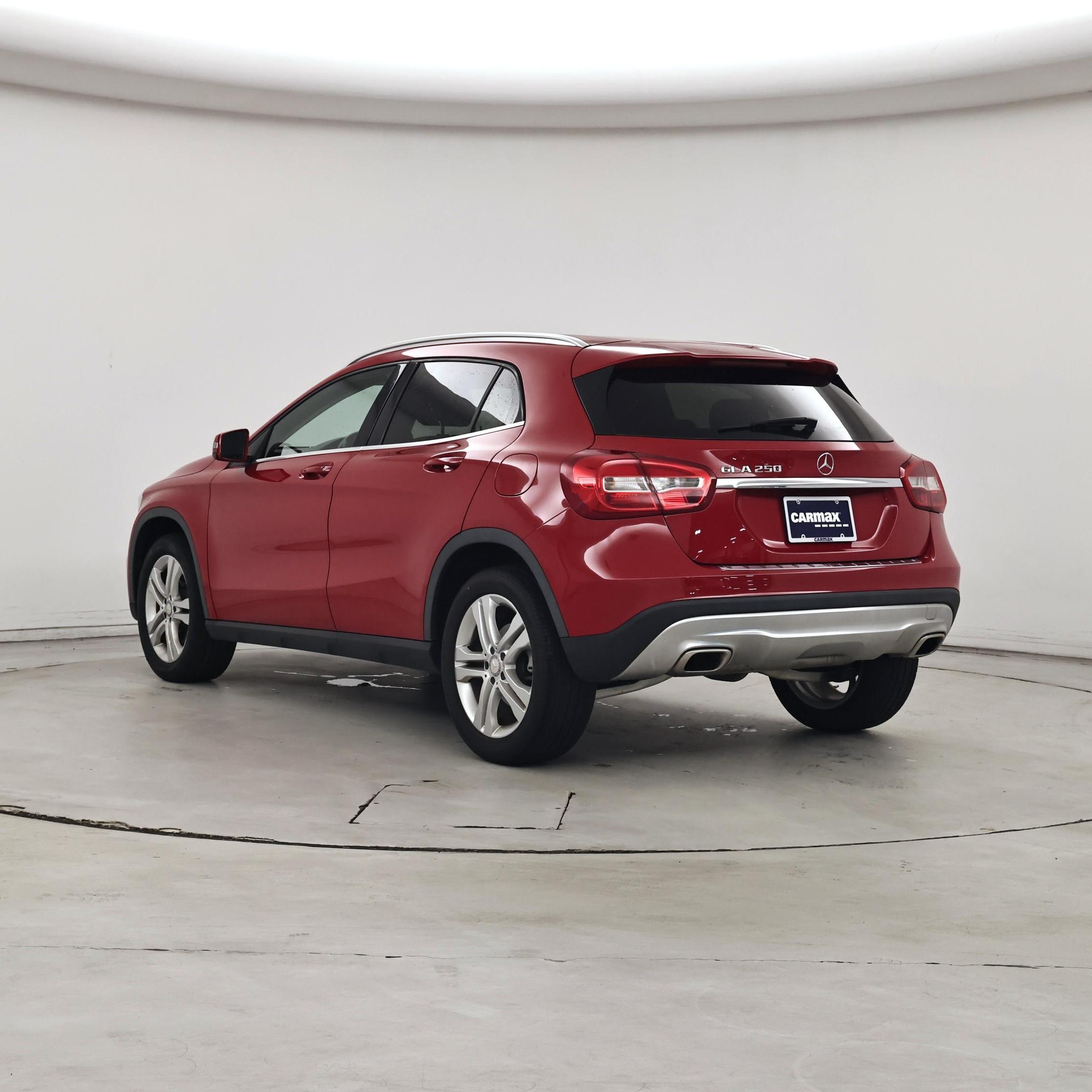 Thumbnail: 2015 Mercedes-Benz GLA - 2
