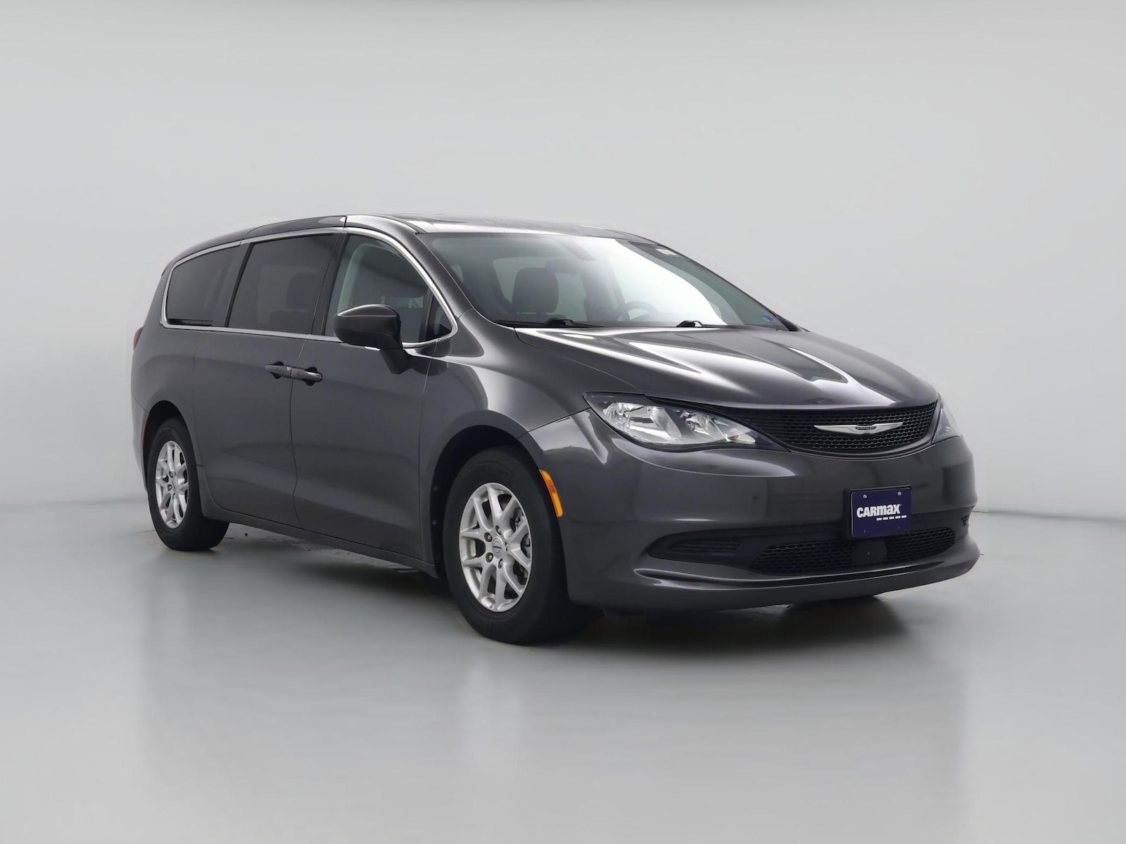 2022 Chrysler Voyager