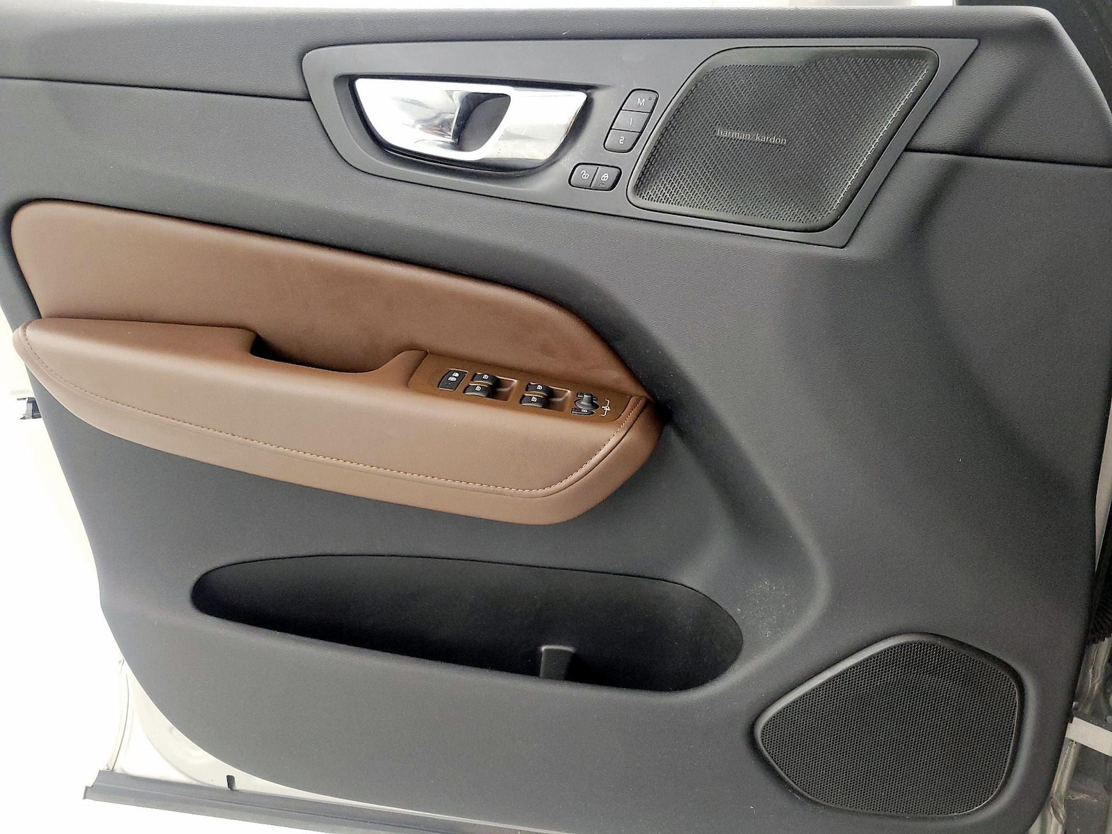2022 Volvo XC60 Inscription - Photo 13