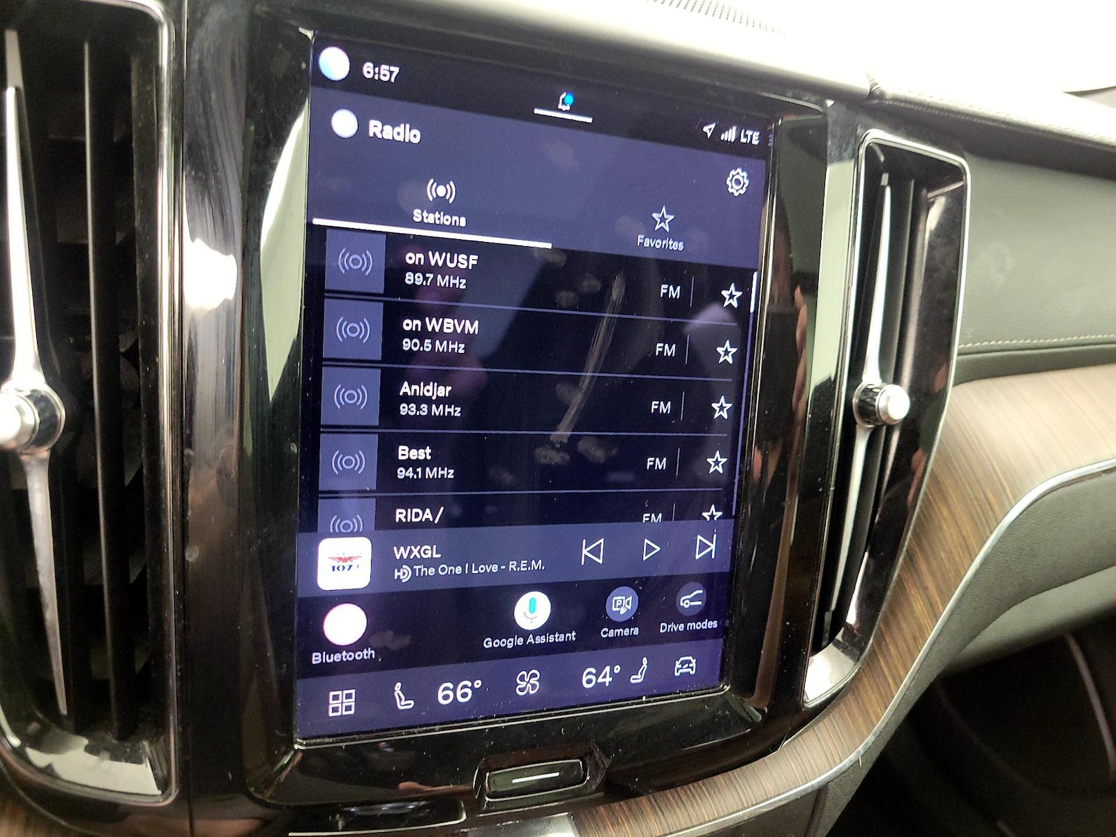 2022 Volvo XC60 Inscription - Photo 17