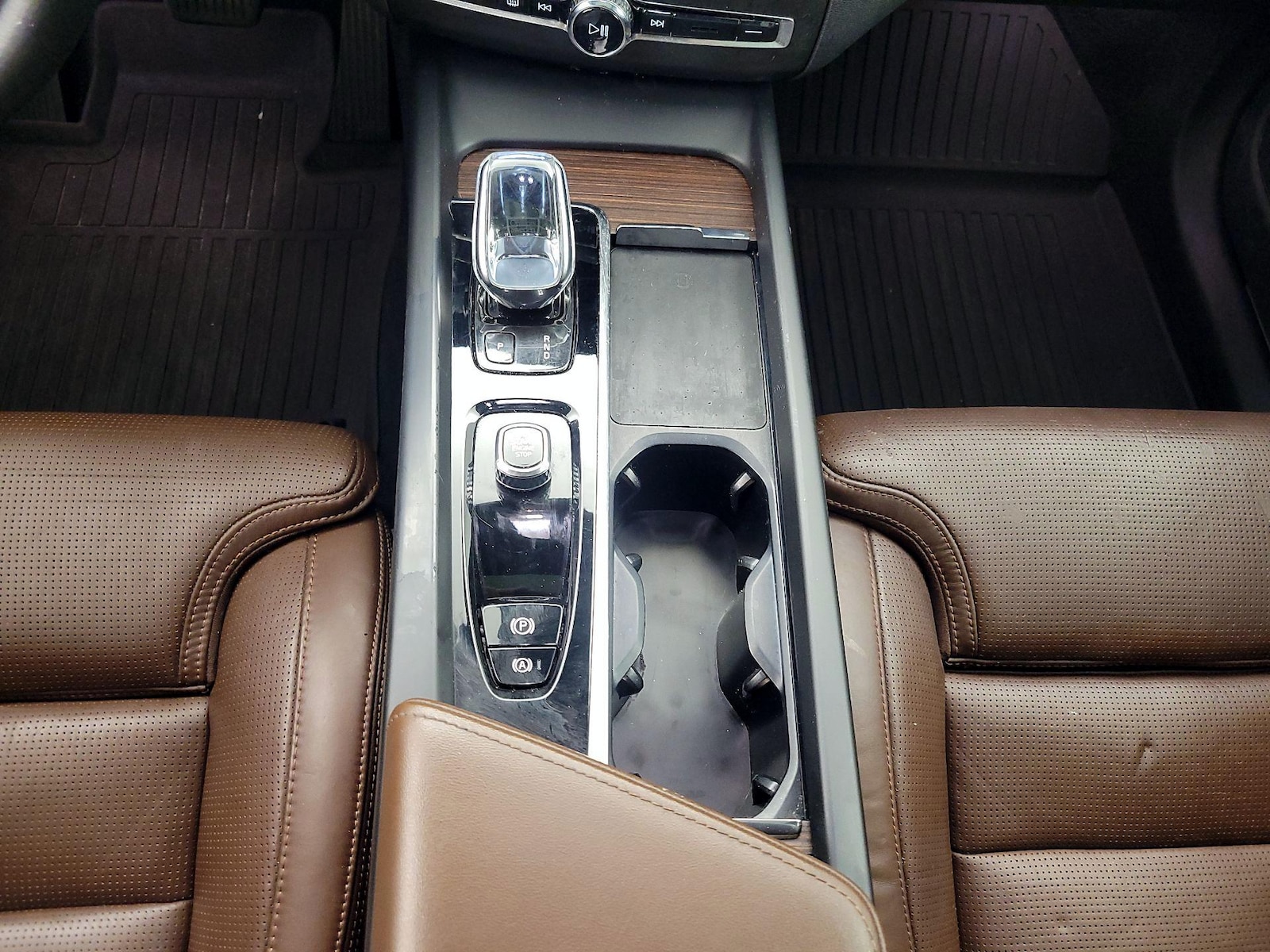 2022 Volvo XC60 Inscription - Photo 19
