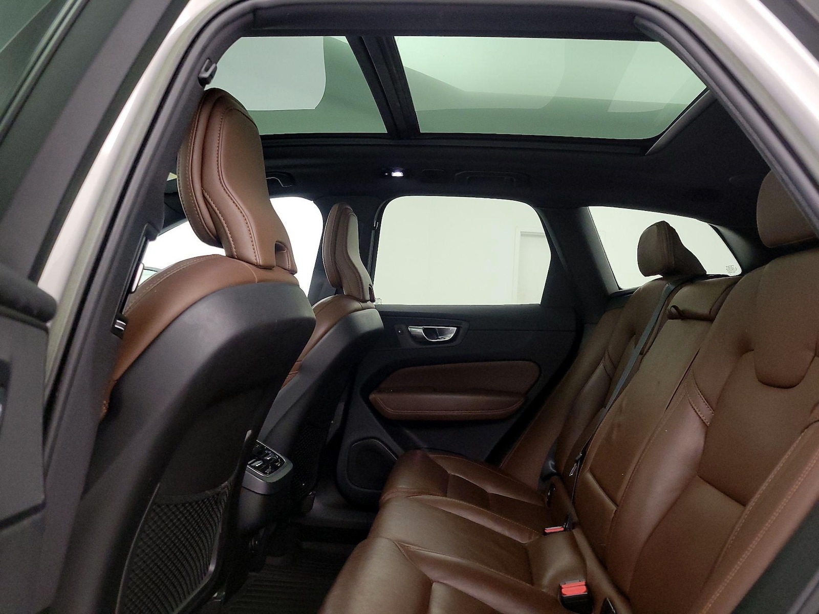 2022 Volvo XC60 Inscription - Photo 21