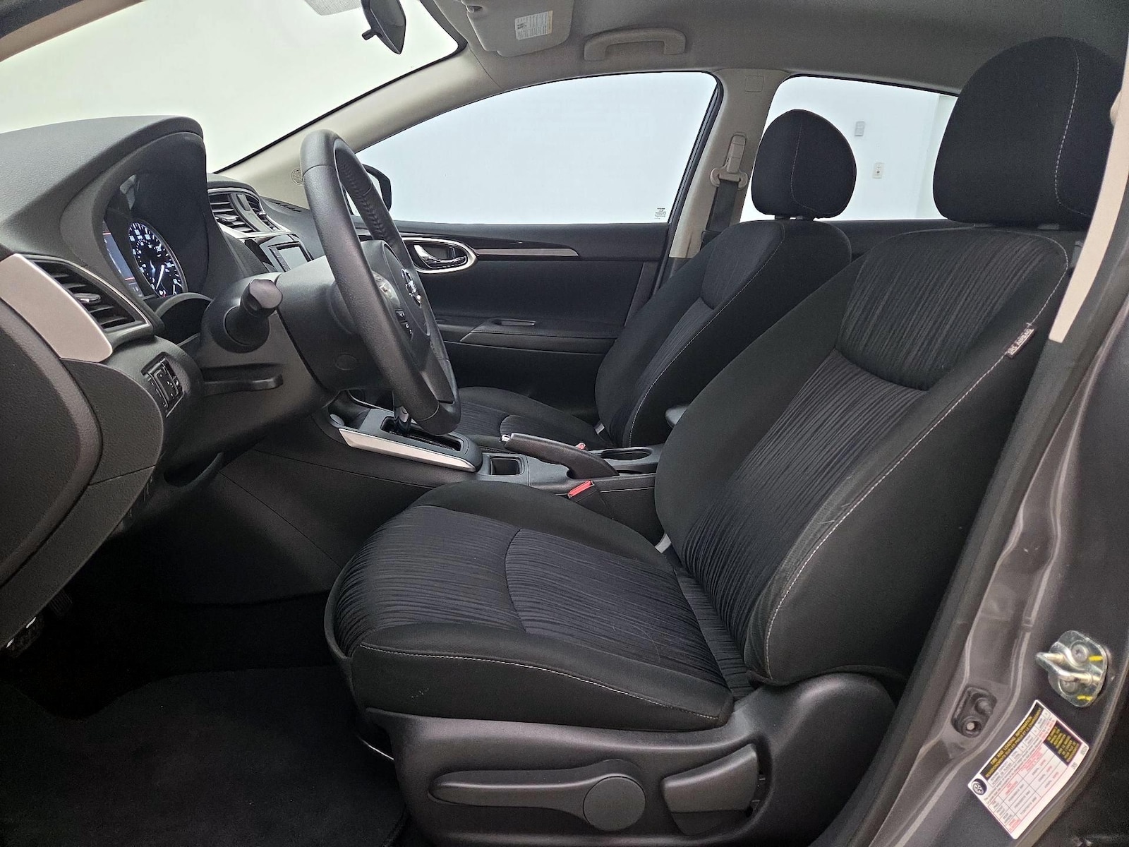 2019 Nissan Sentra SV - Photo 12