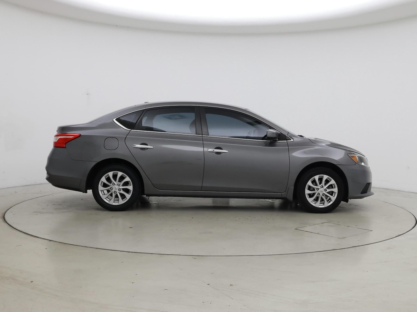 2019 Nissan Sentra SV - Photo 8