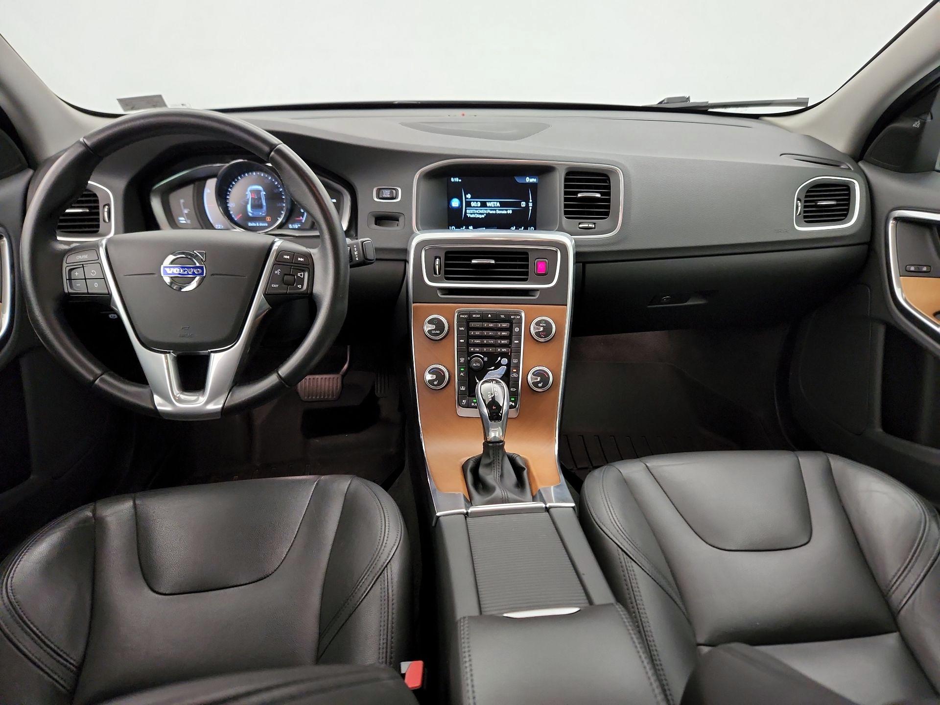Thumbnail: 2016 Volvo S60 - 9