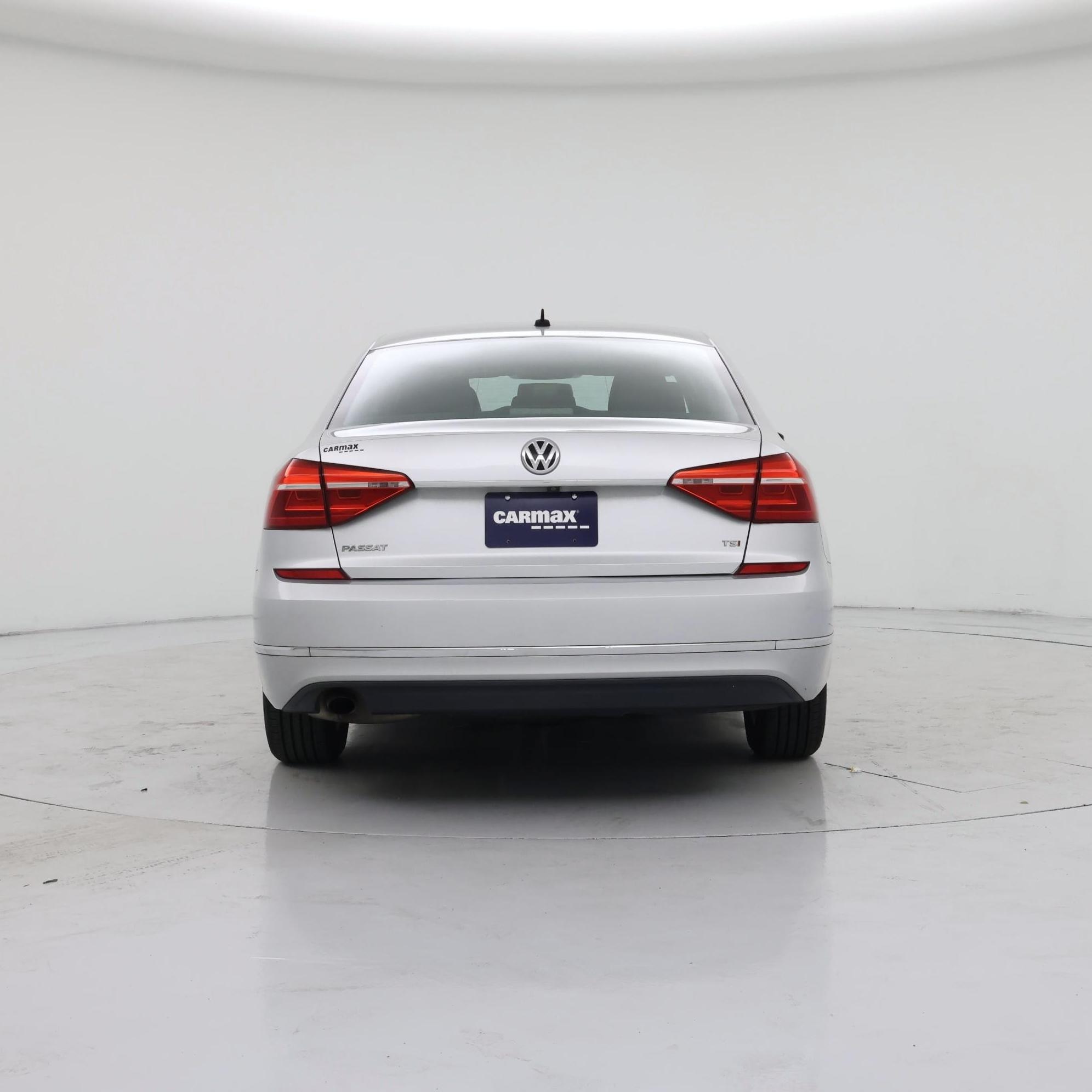 Thumbnail: 2016 Volkswagen Passat - 6