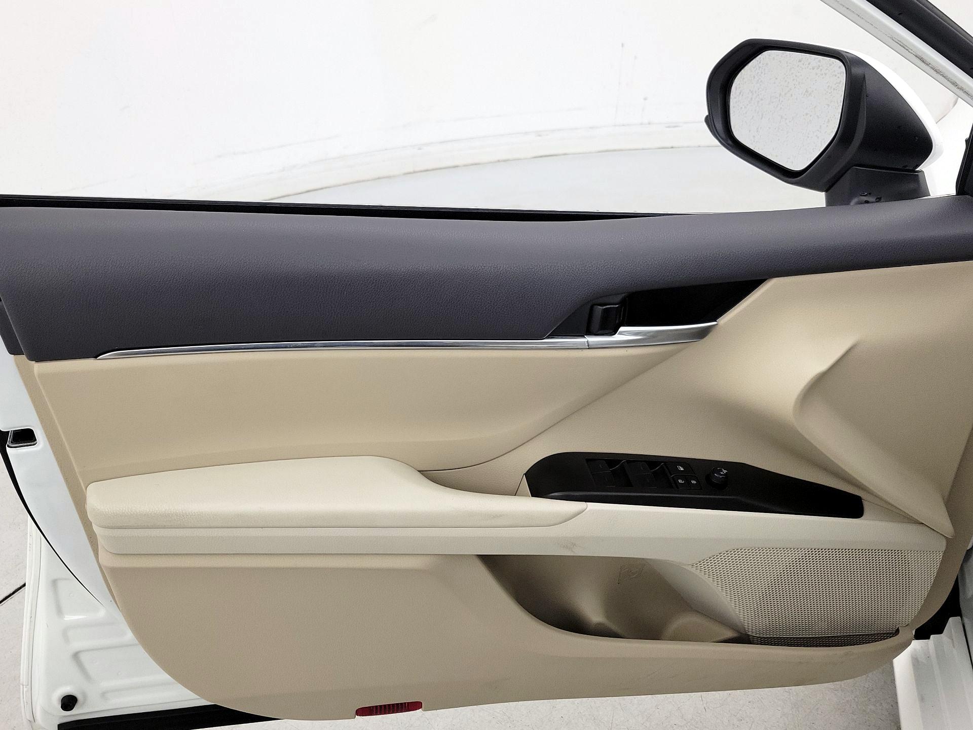 Thumbnail: 2024 Toyota Camry - 12