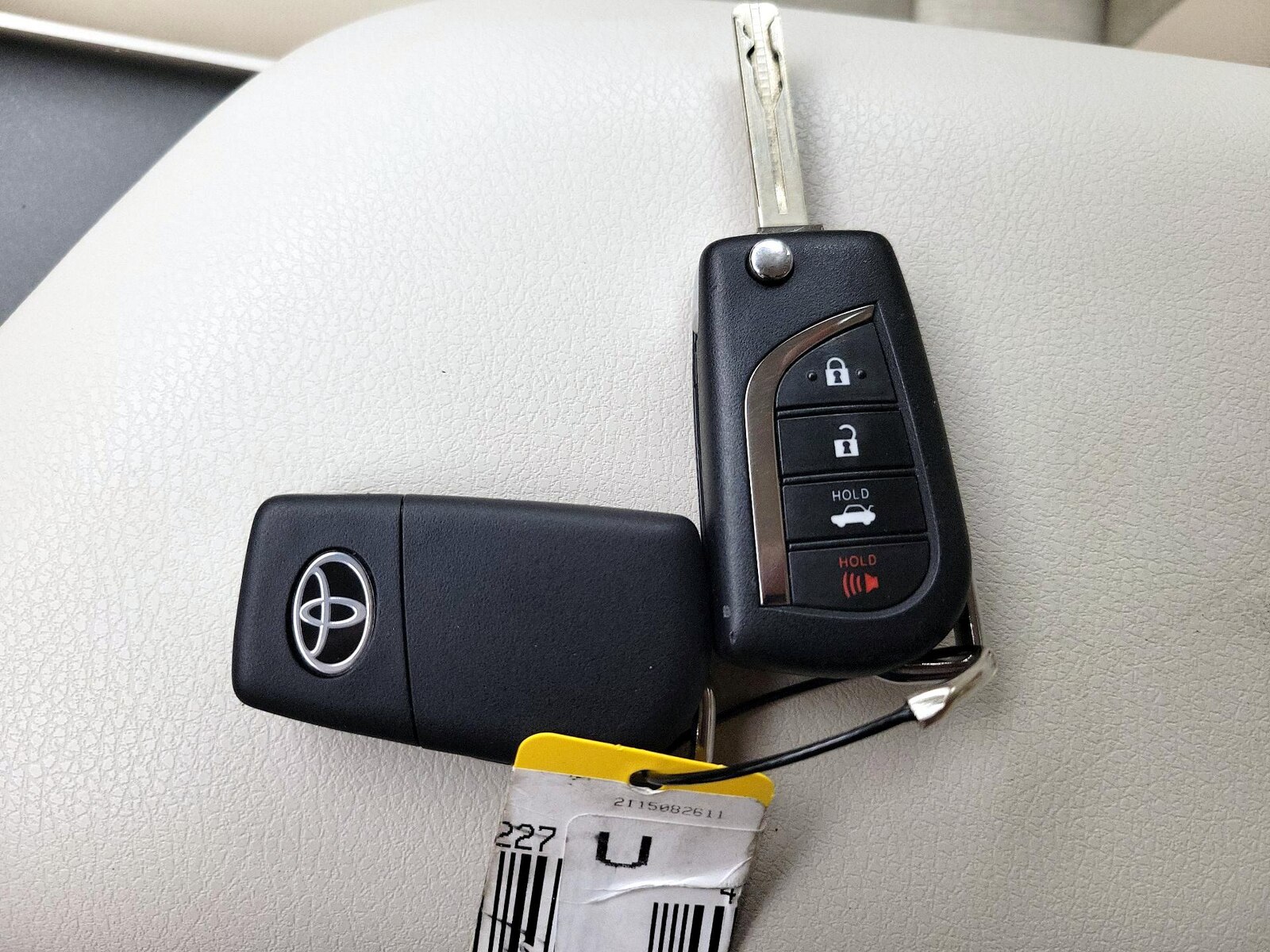 2024 Toyota Camry LE - Photo 23