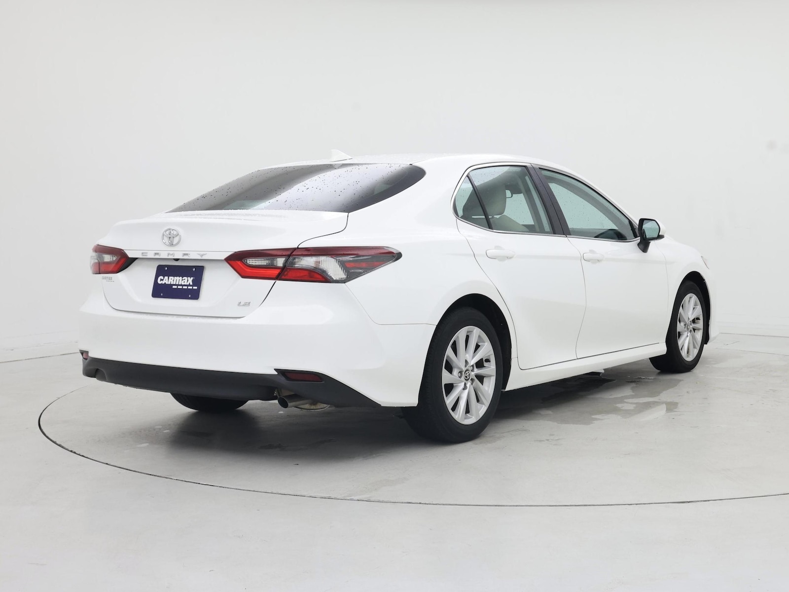 2024 Toyota Camry LE - Photo 9