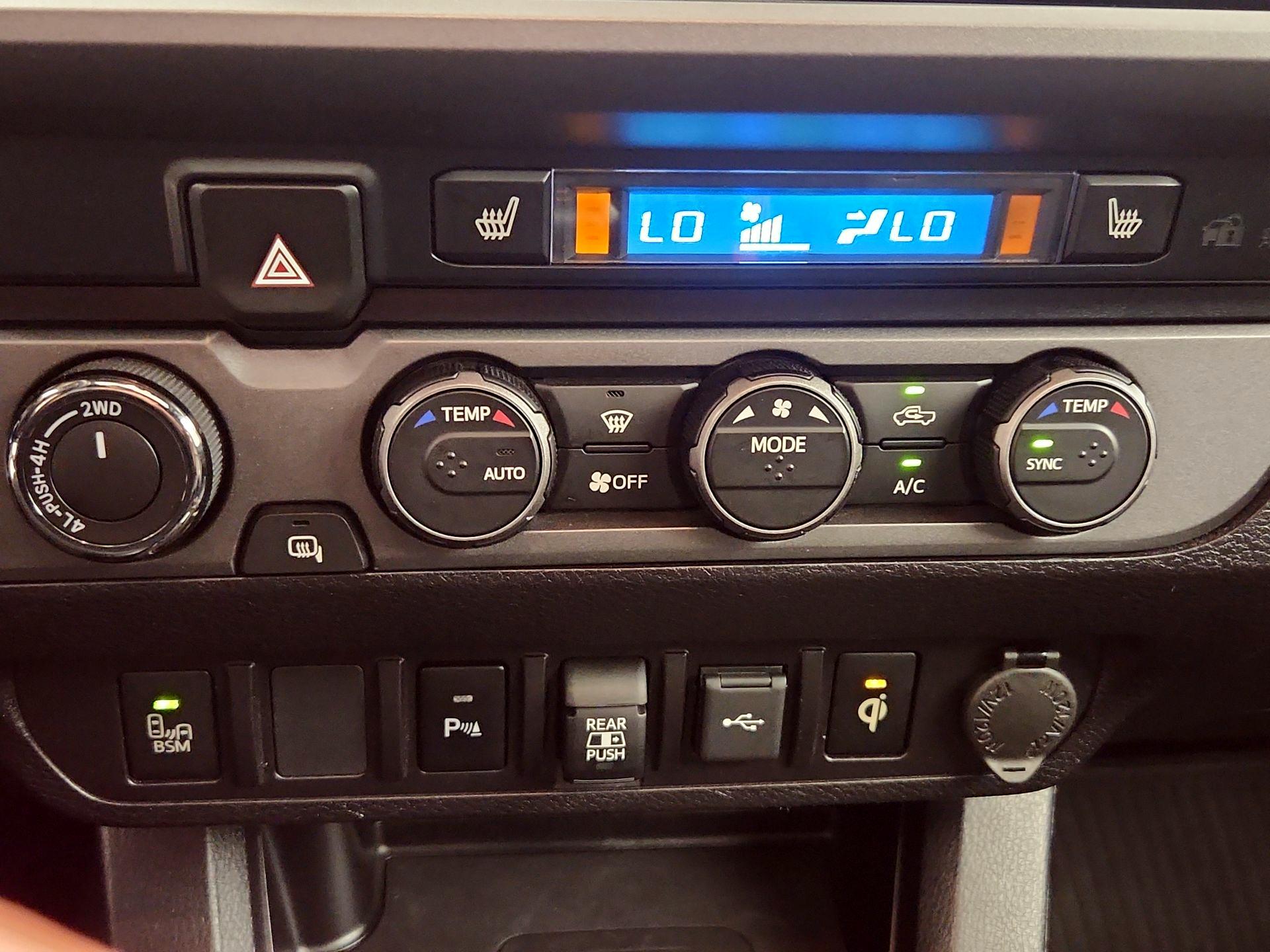 Thumbnail: 2021 Toyota Tacoma - 17