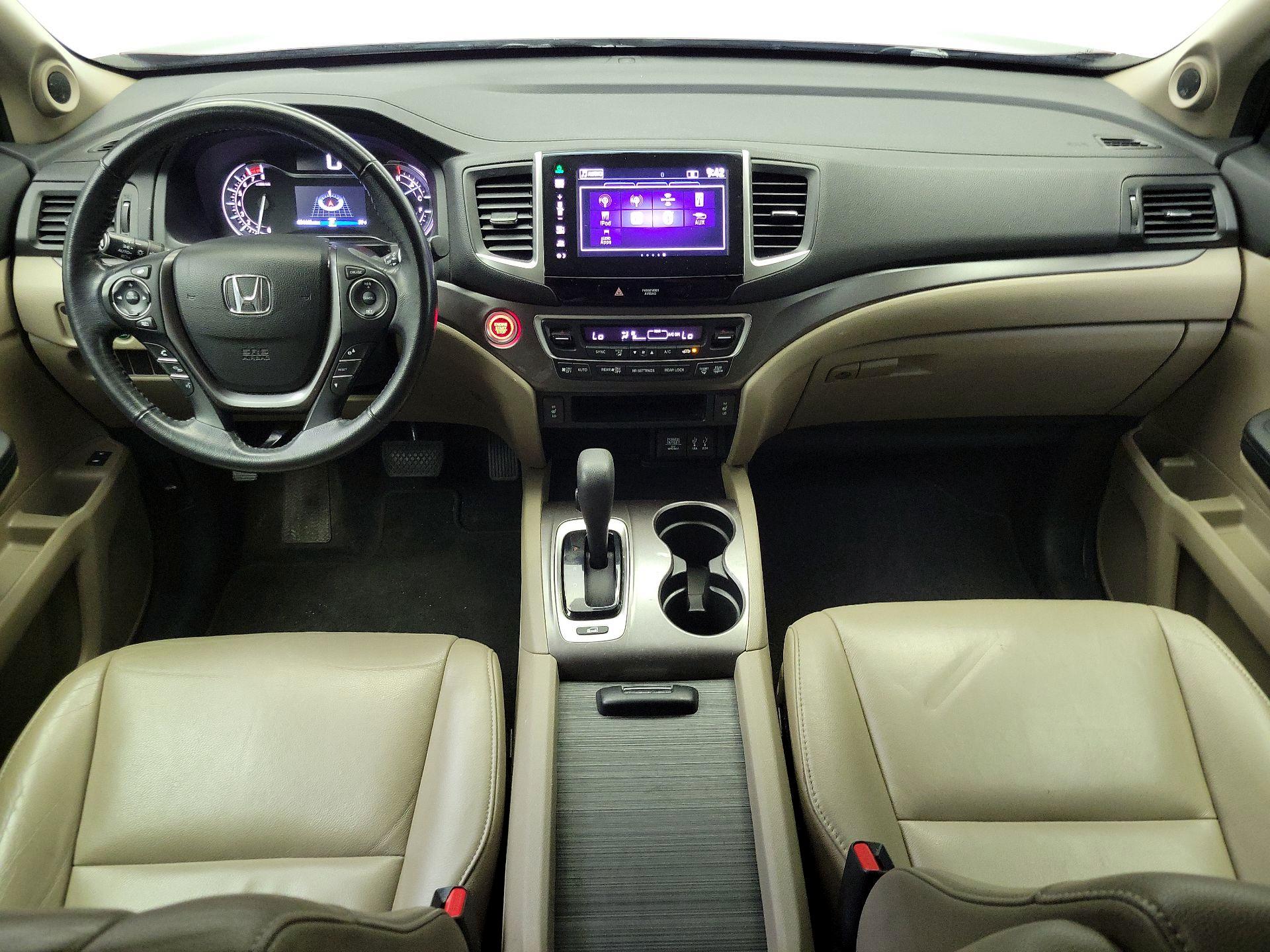 Thumbnail: 2016 Honda Pilot - 9