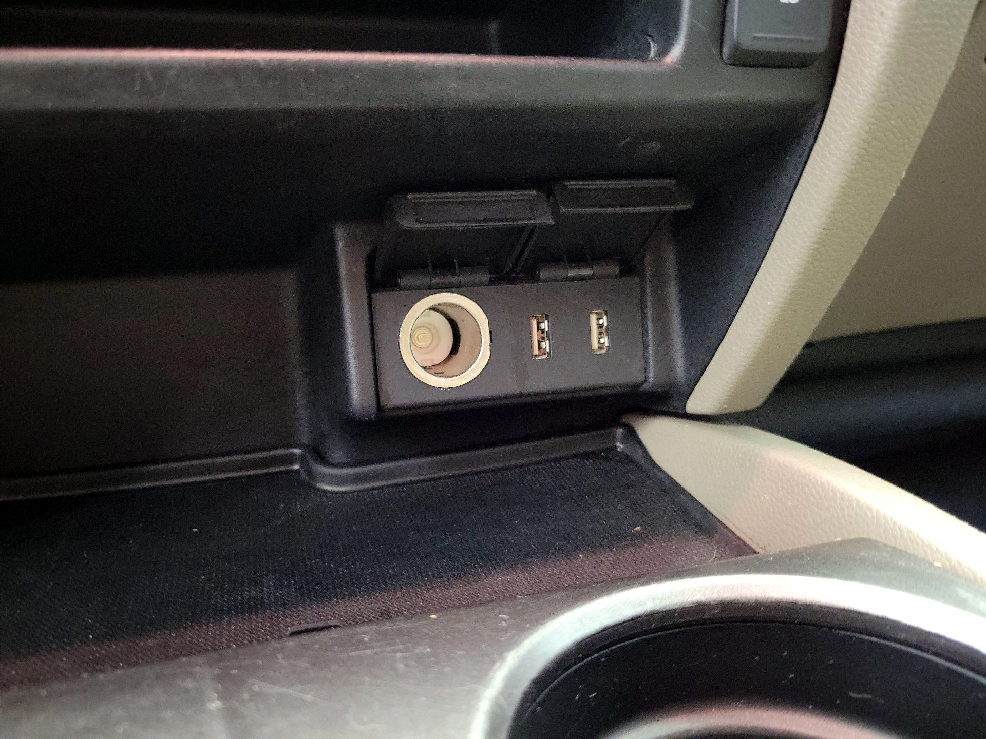 Thumbnail: 2016 Honda Pilot - 18