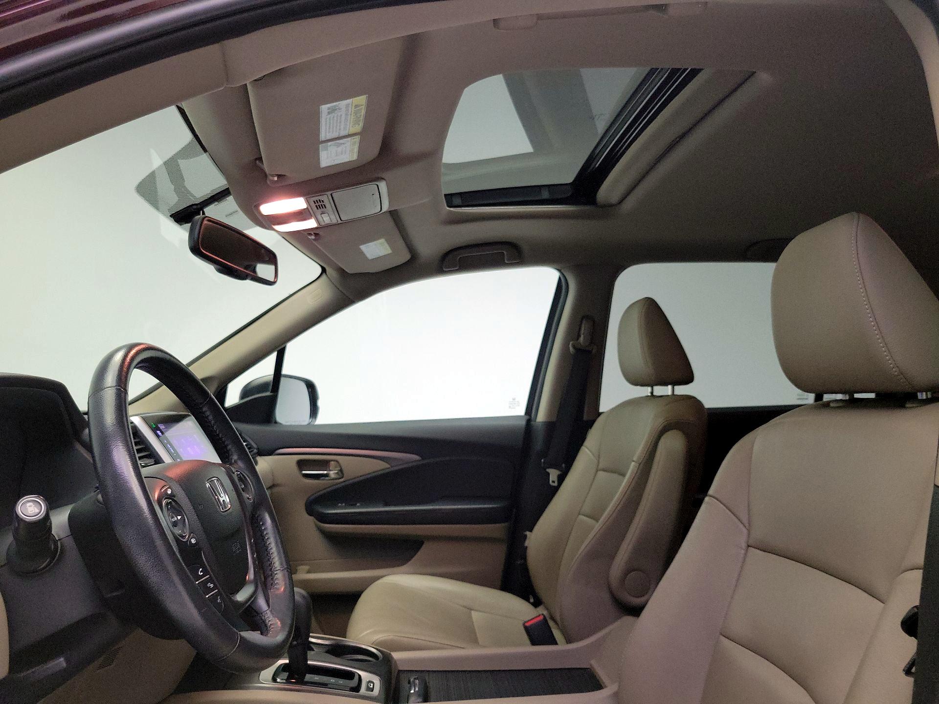 Thumbnail: 2016 Honda Pilot - 19