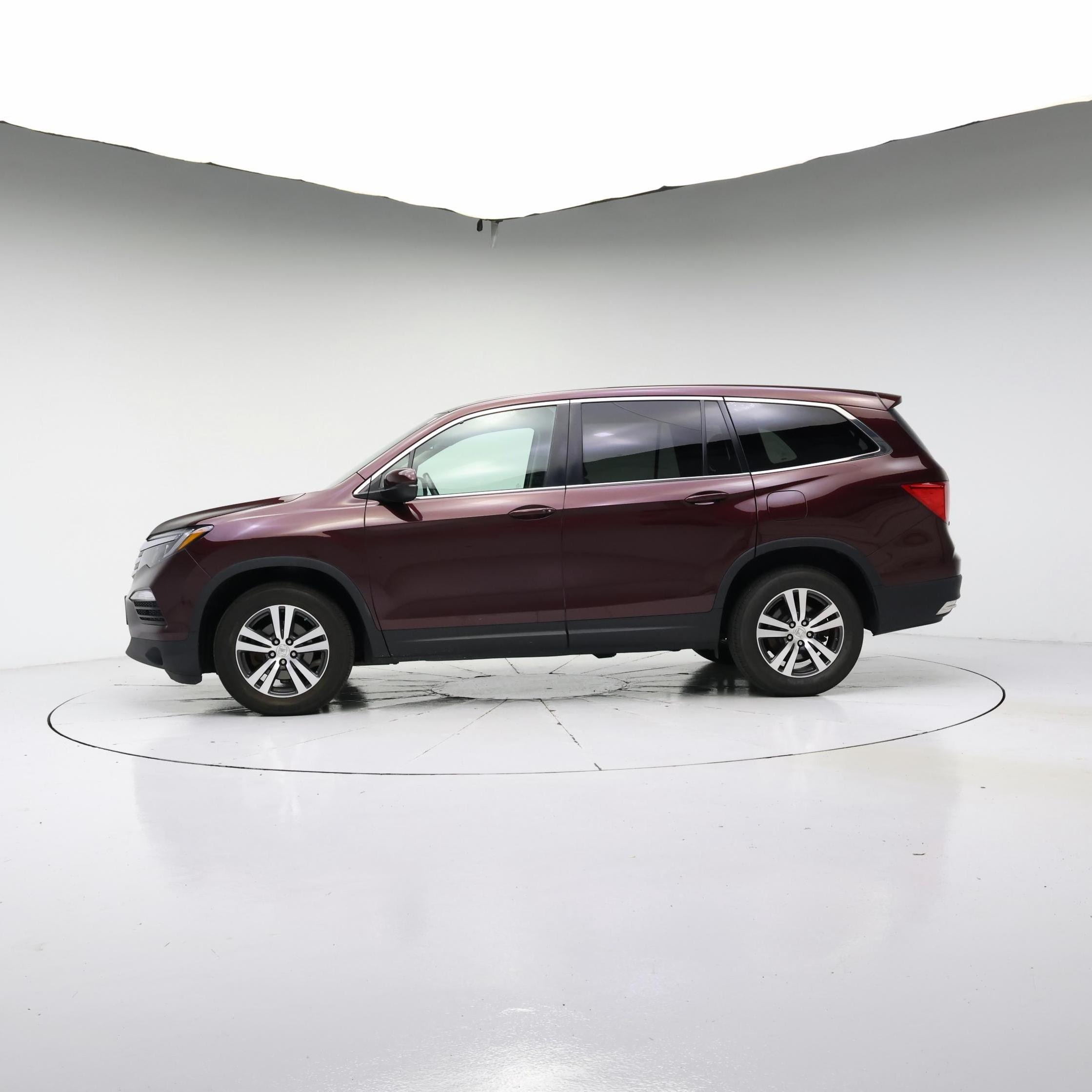 Thumbnail: 2016 Honda Pilot - 3