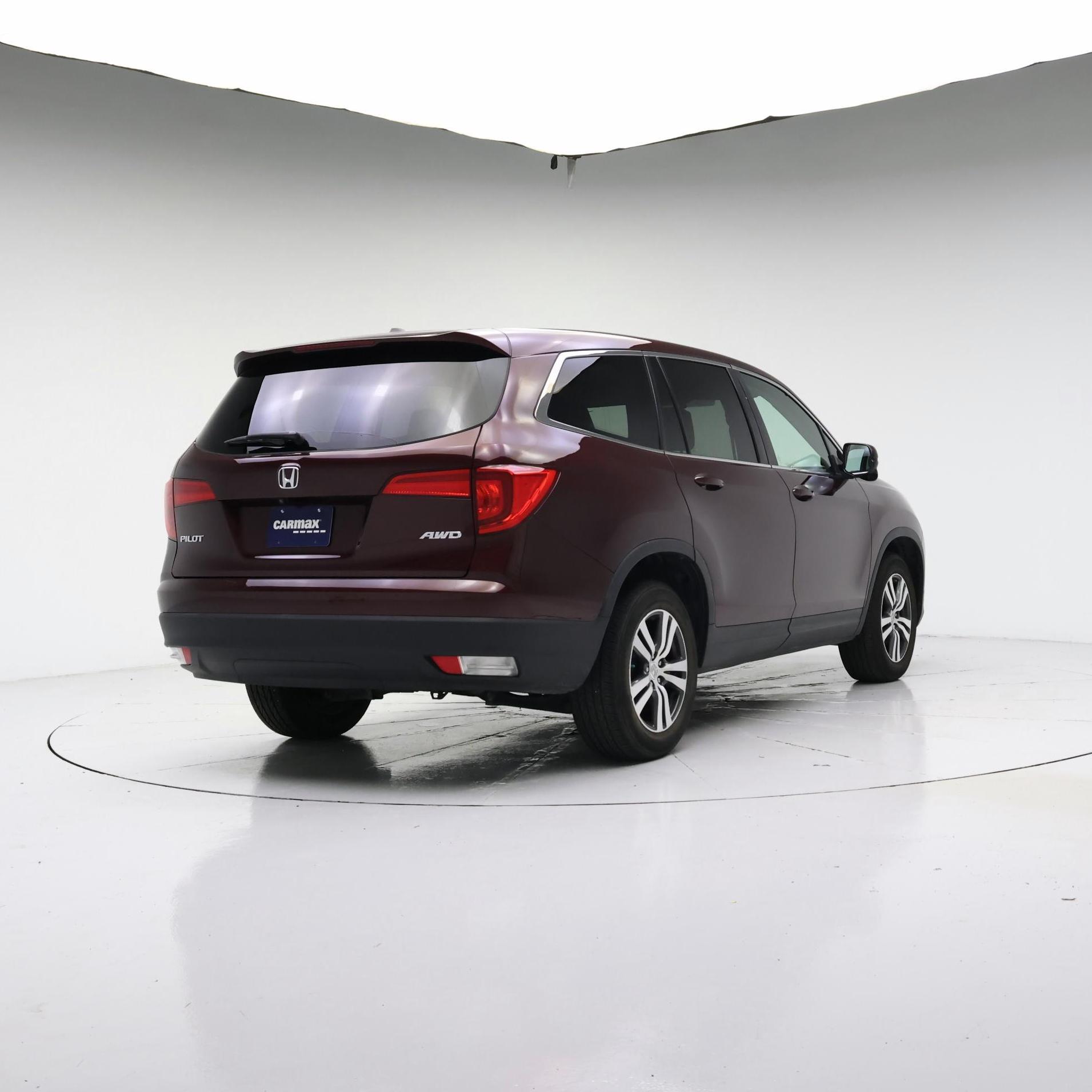 Thumbnail: 2016 Honda Pilot - 8