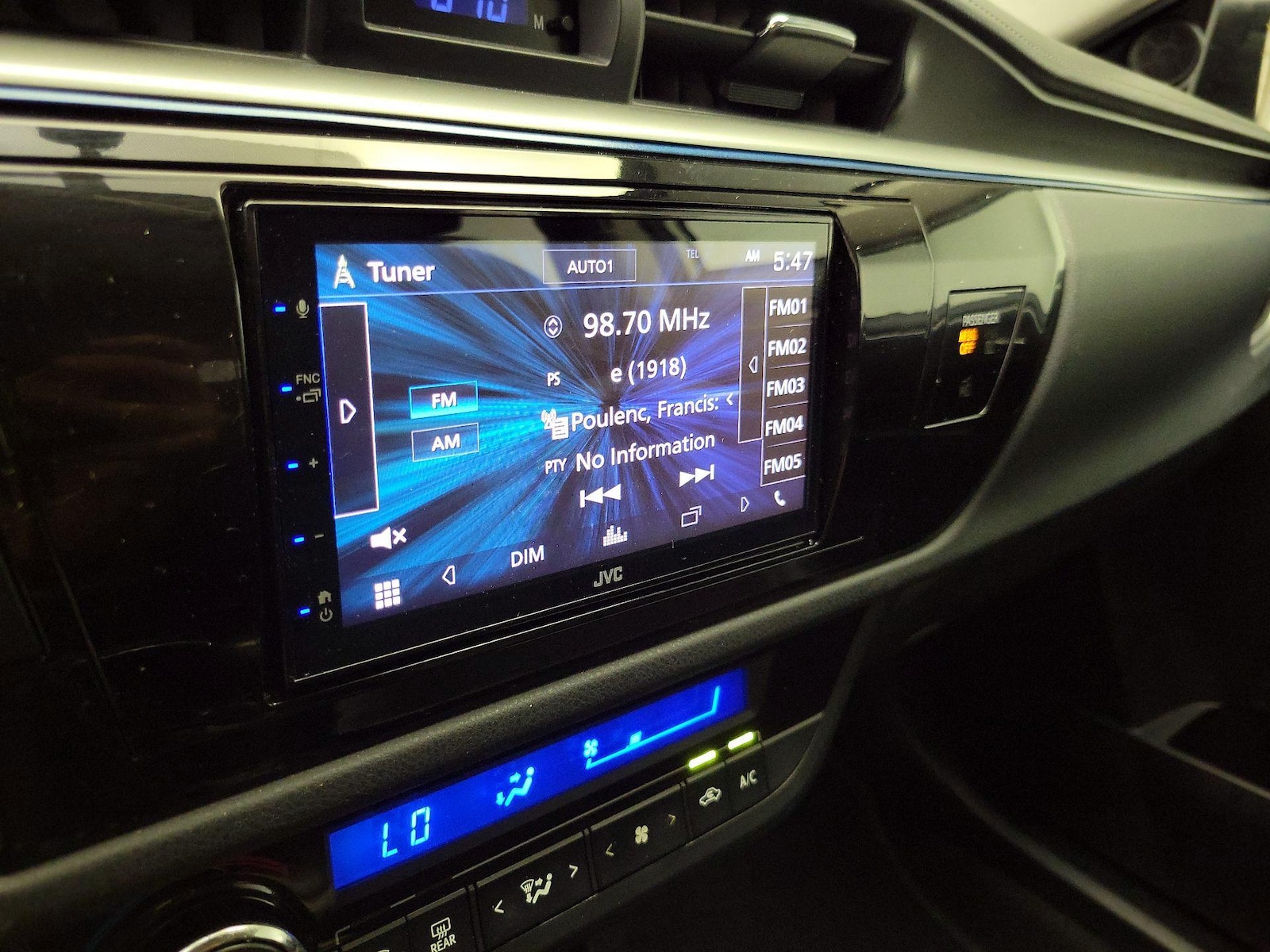 2015 Toyota Corolla LE Premium - Photo 16