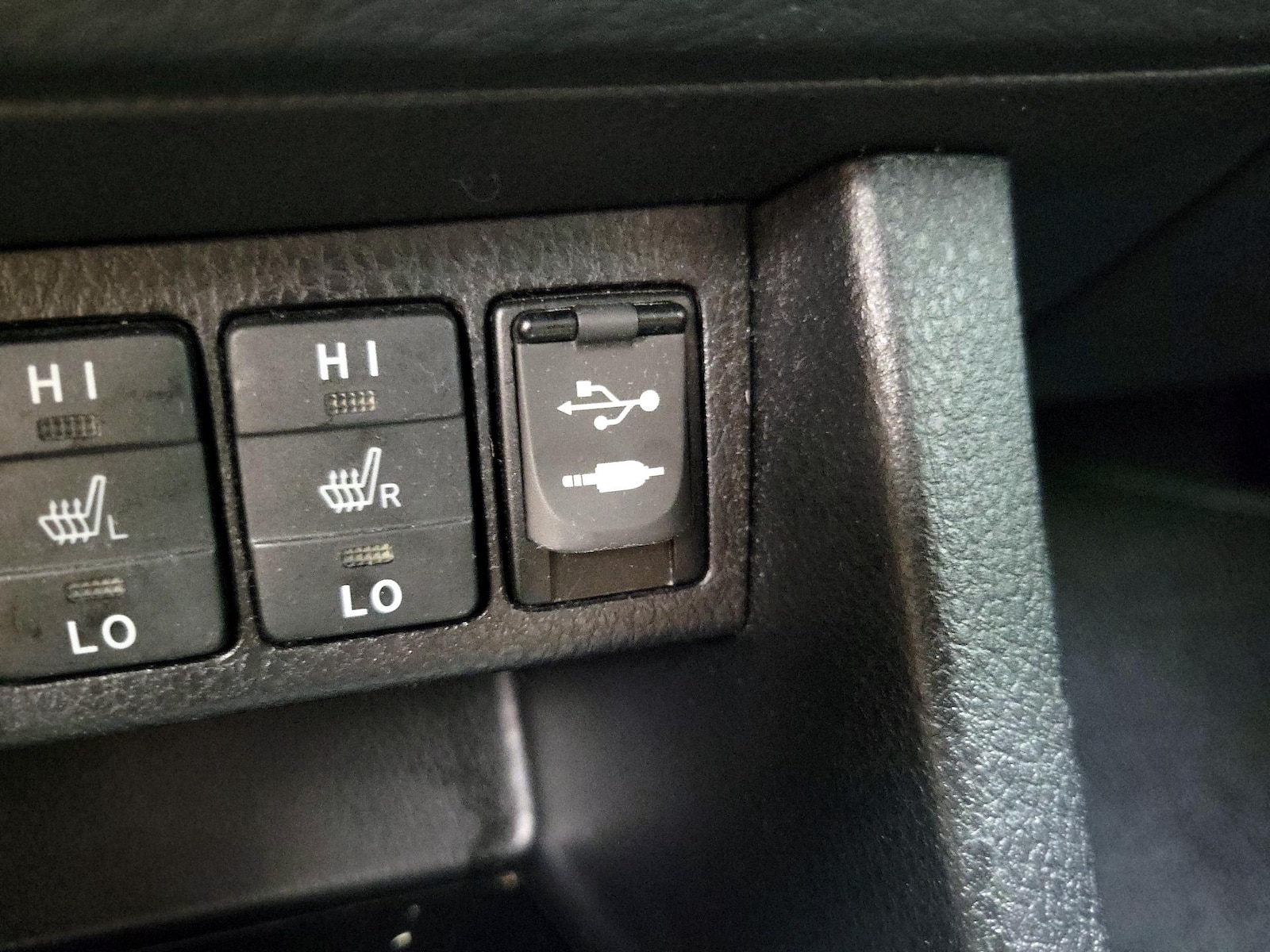 2015 Toyota Corolla LE Premium - Photo 19