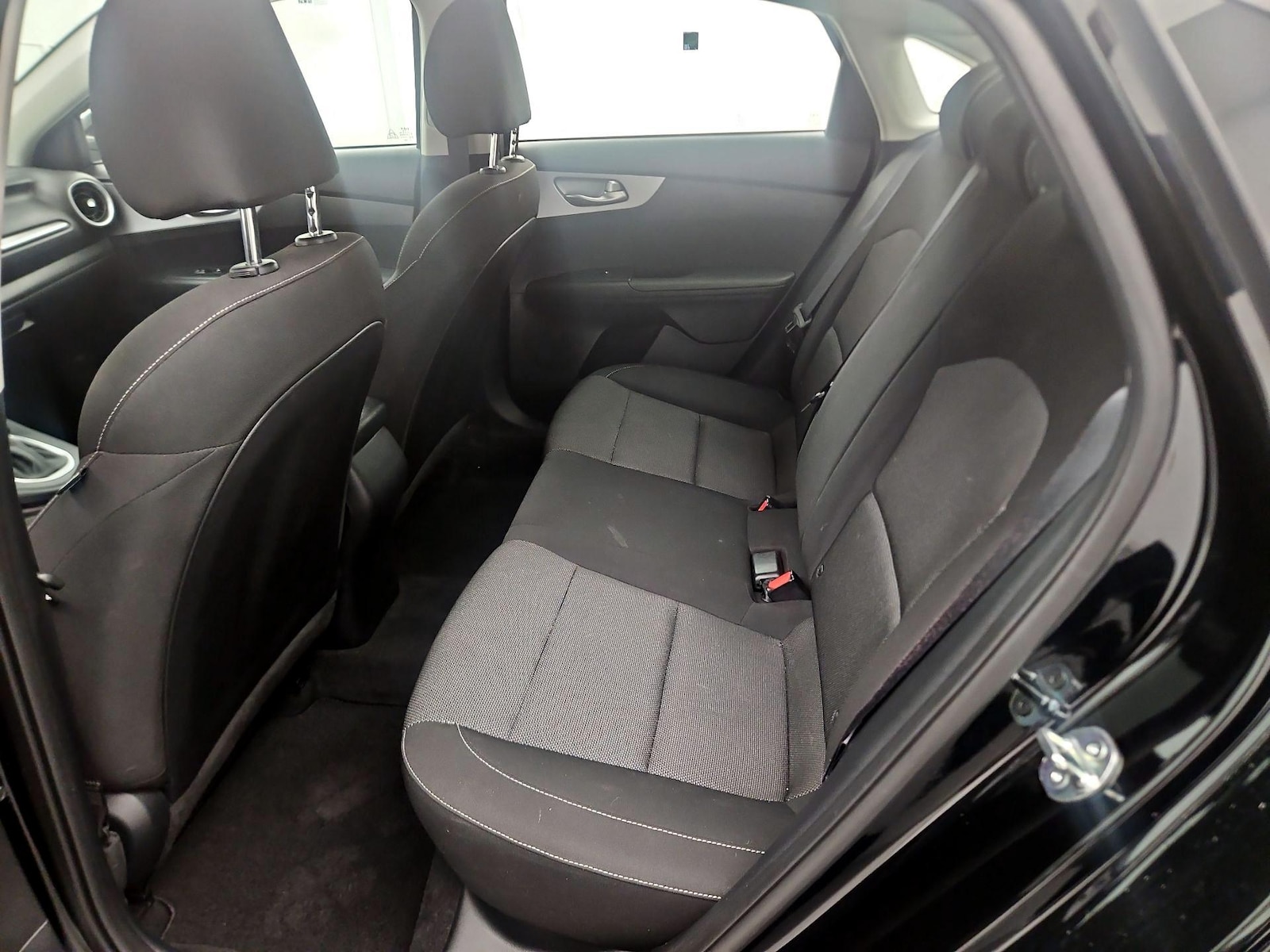 2024 Kia Forte LXS - Photo 18