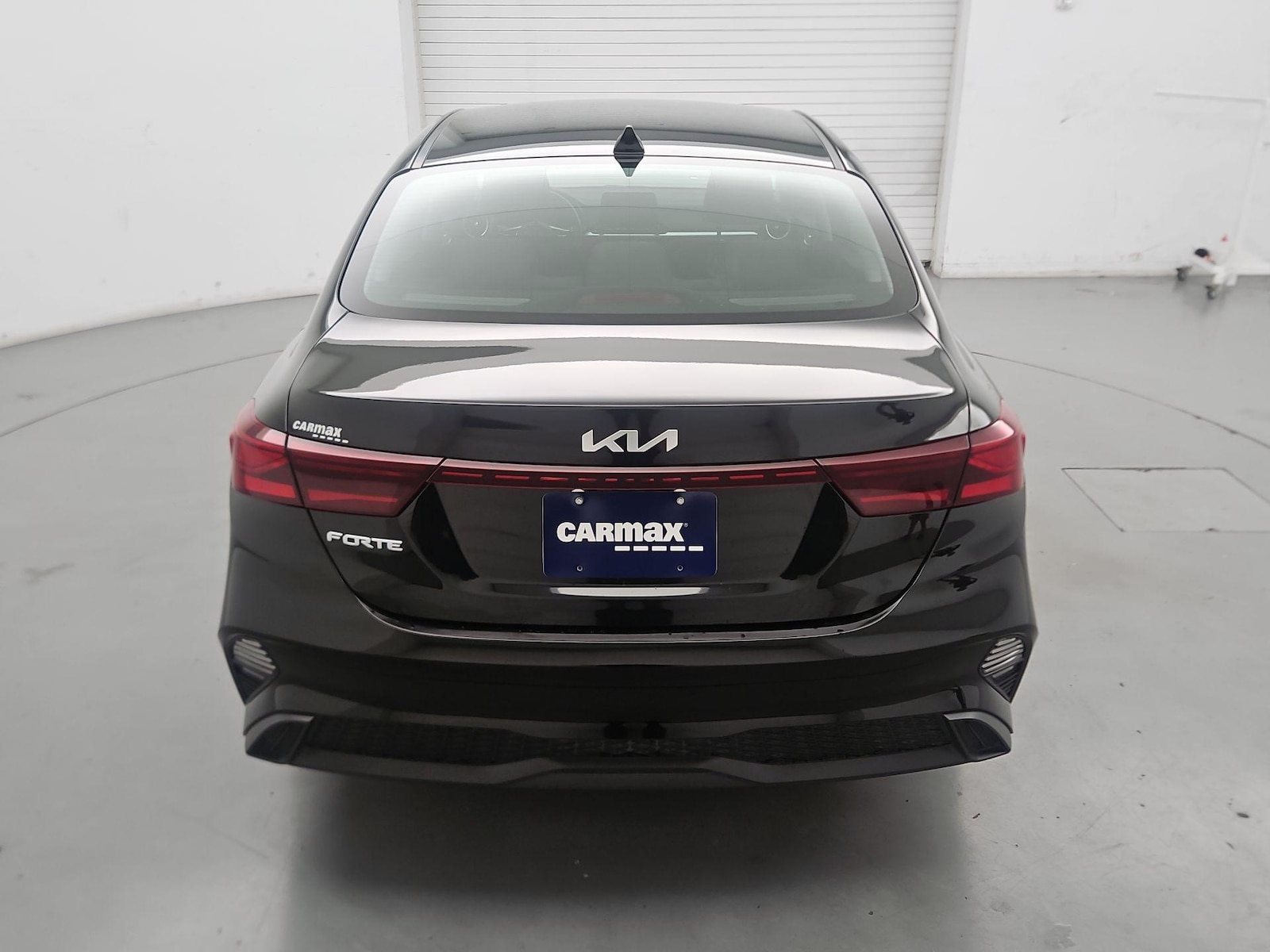 2024 Kia Forte LXS - Photo 6