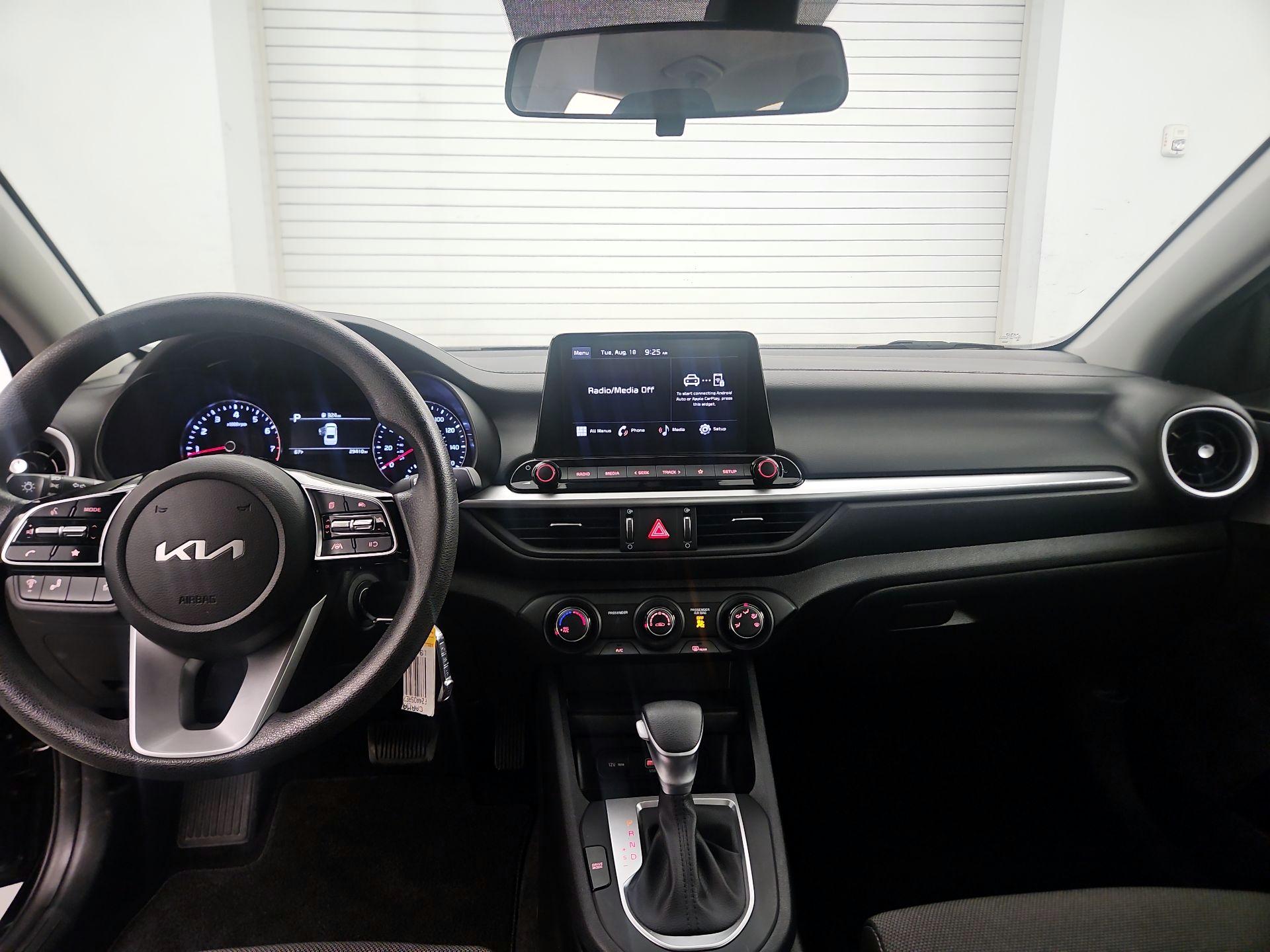 Thumbnail: 2024 Kia Forte - 8