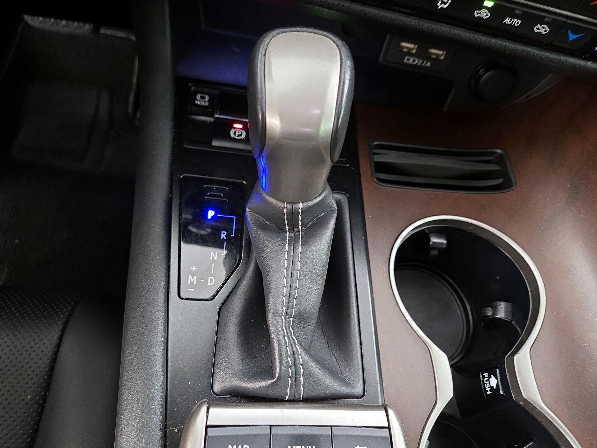 Thumbnail: 2020 Lexus RX - 17