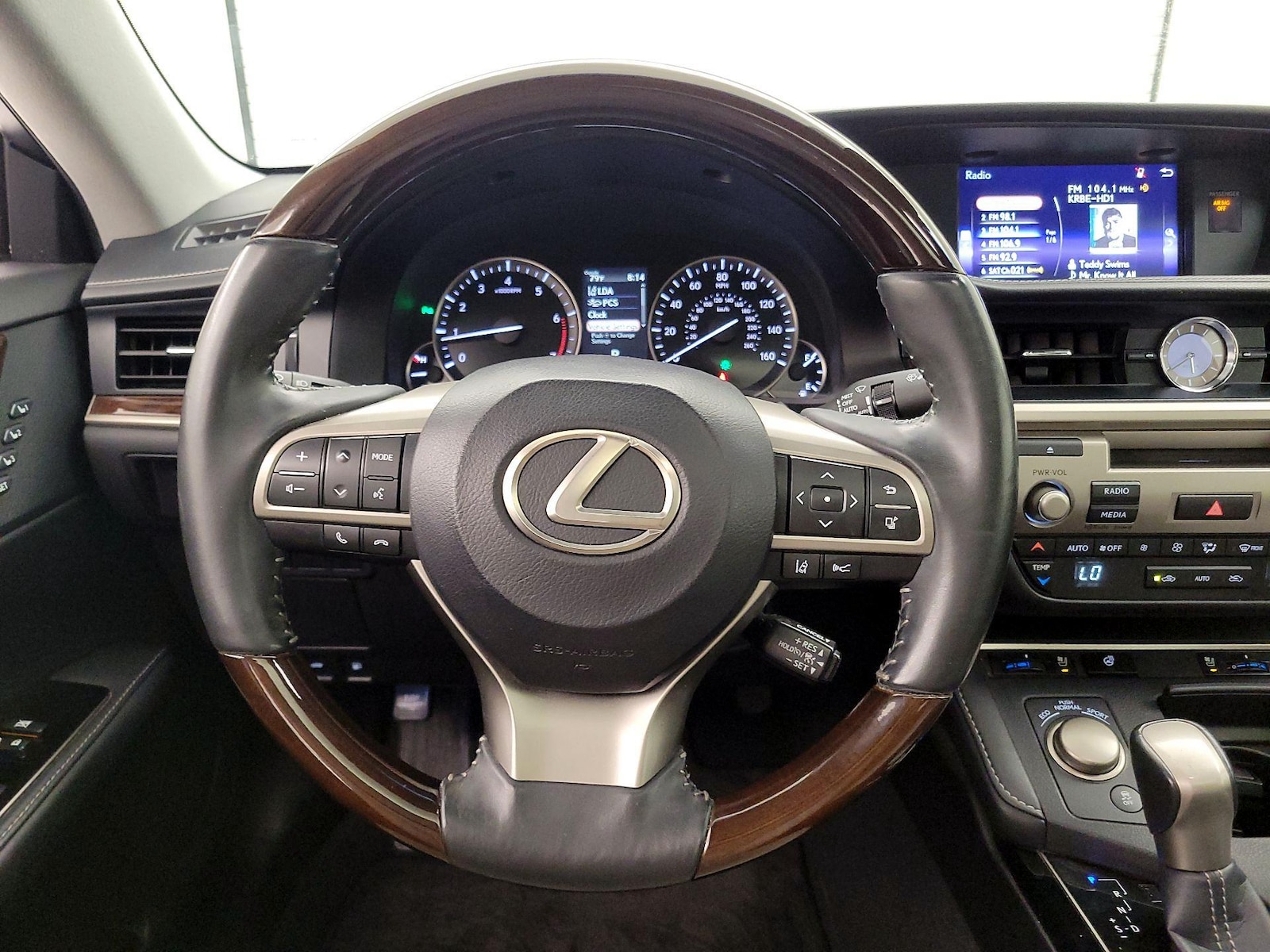 2017 Lexus ES 350 - Photo 11