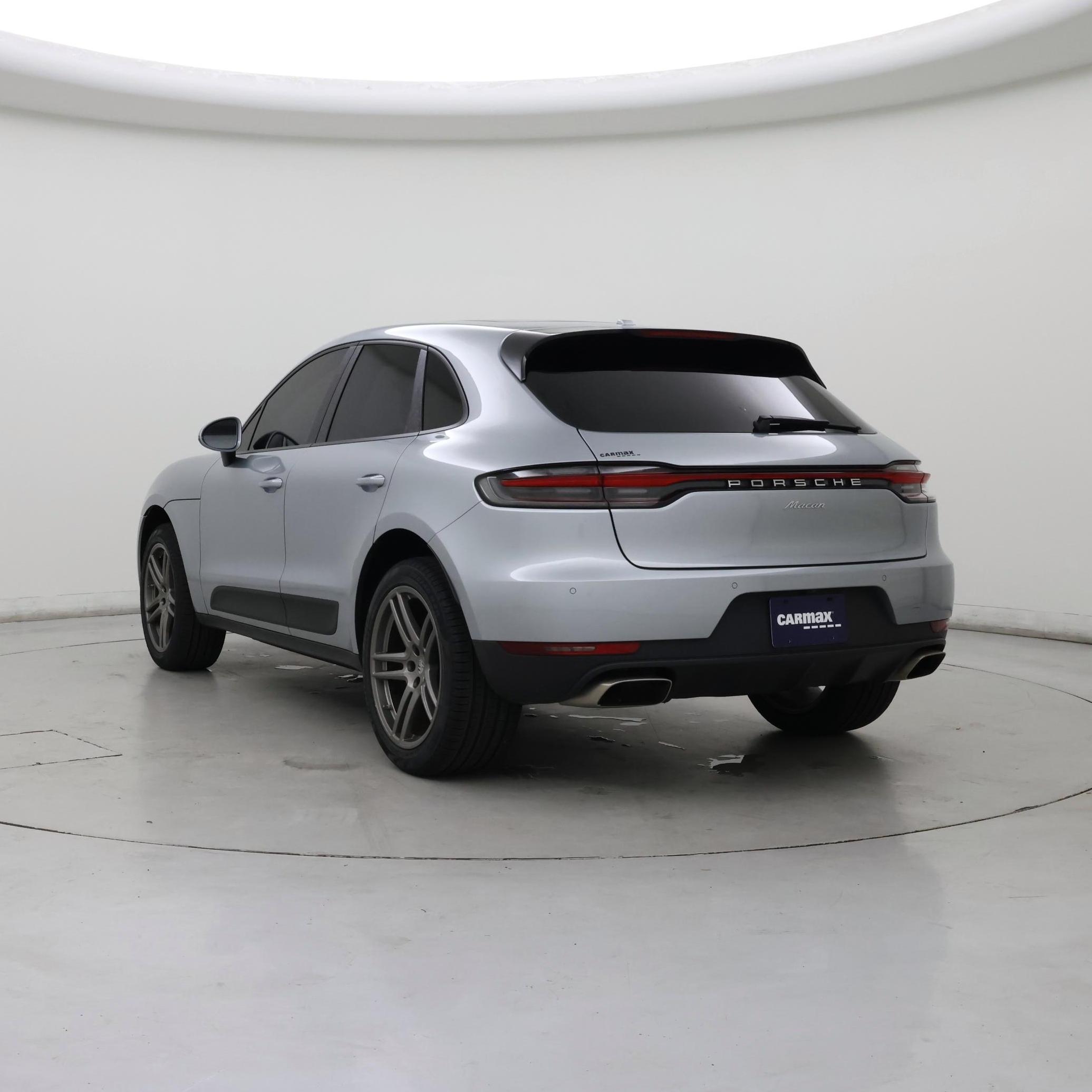 Thumbnail: 2021 Porsche Macan - 2