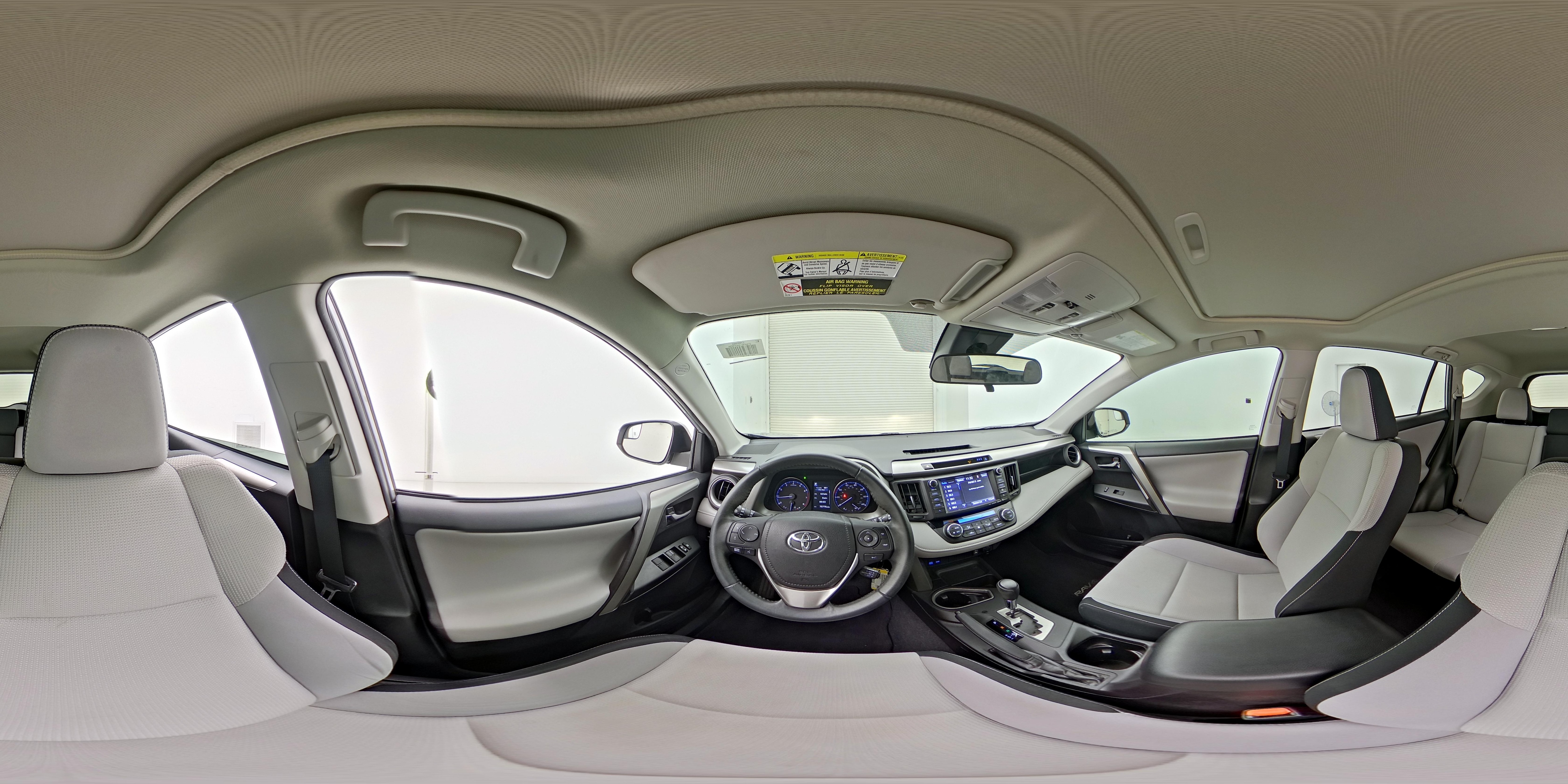 2017 Toyota RAV4 XLE - Photo 28