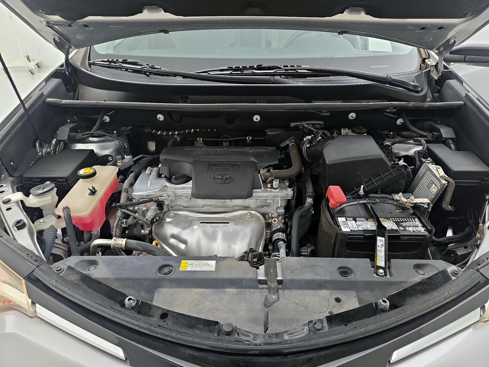2017 Toyota RAV4 XLE - Photo 23