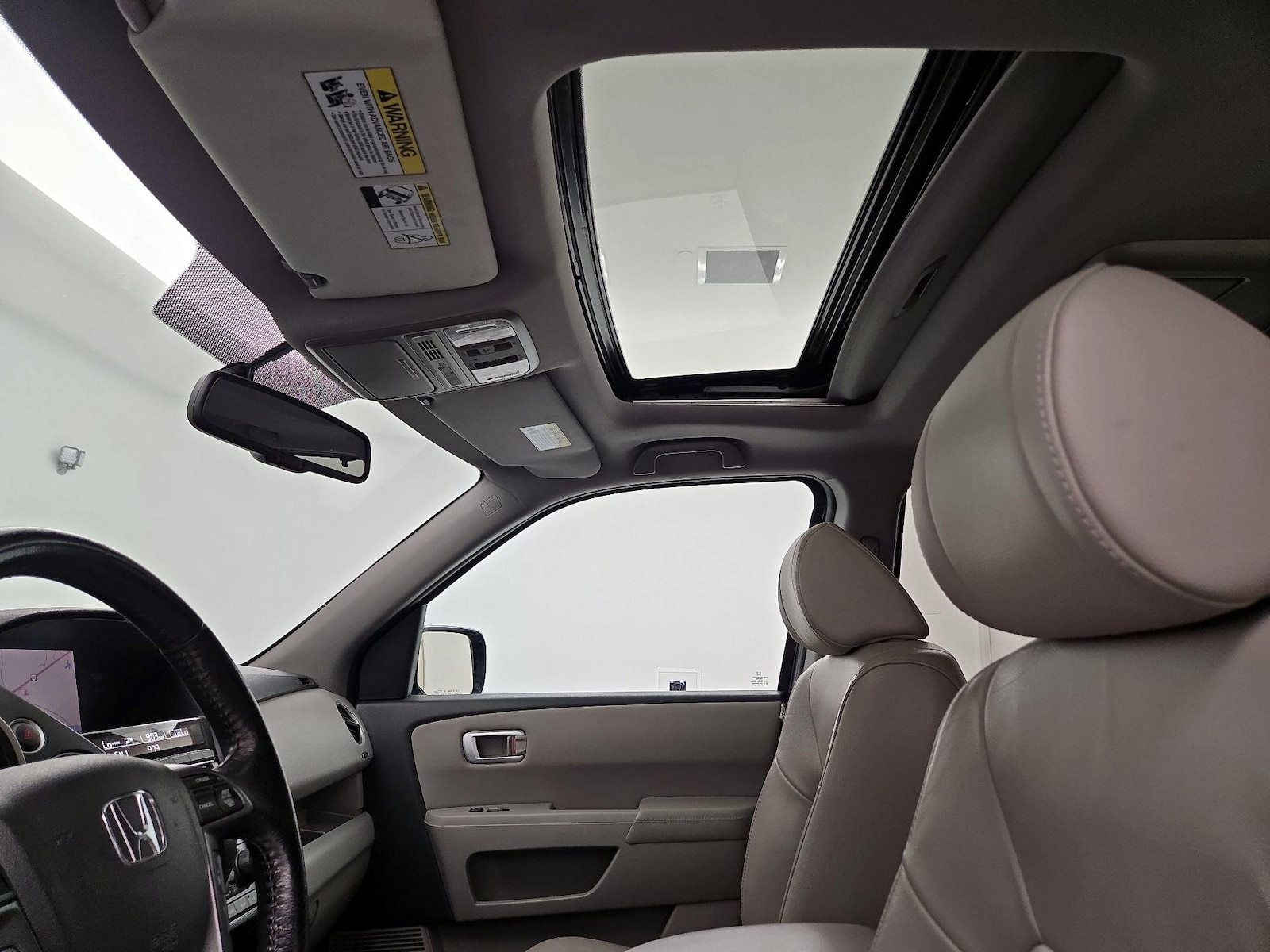 Sunroof(s) & Overhead Airbags