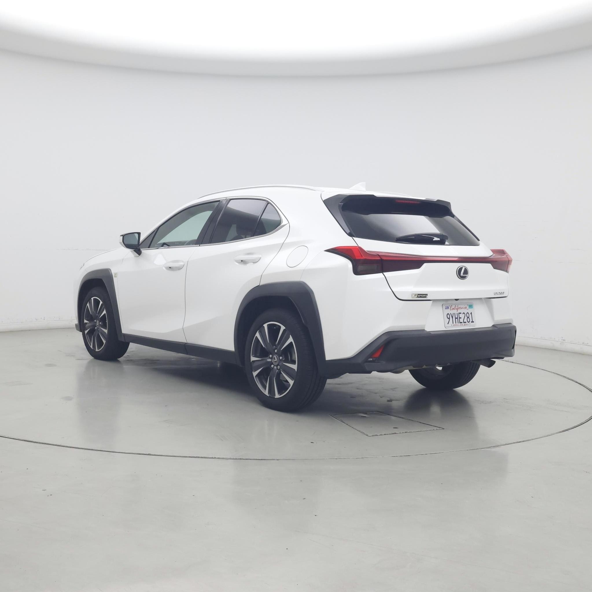 Thumbnail: 2020 Lexus UX - 2