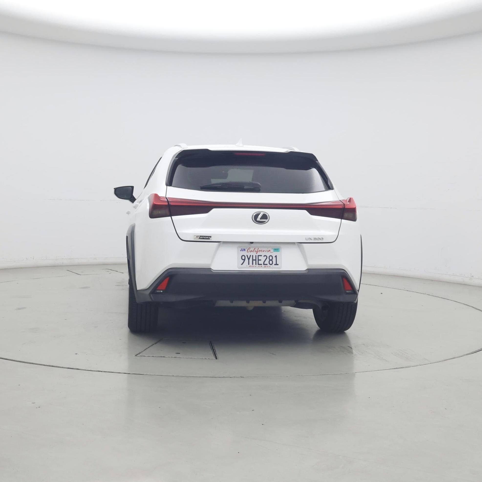 Thumbnail: 2020 Lexus UX - 6