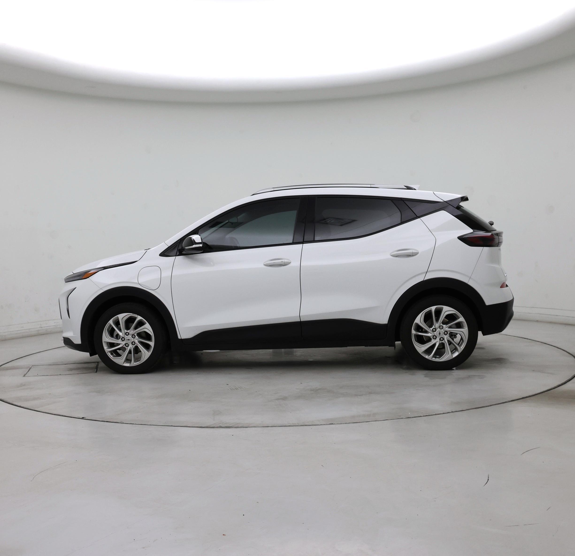 Thumbnail: 2023 Chevrolet Bolt EUV - 3