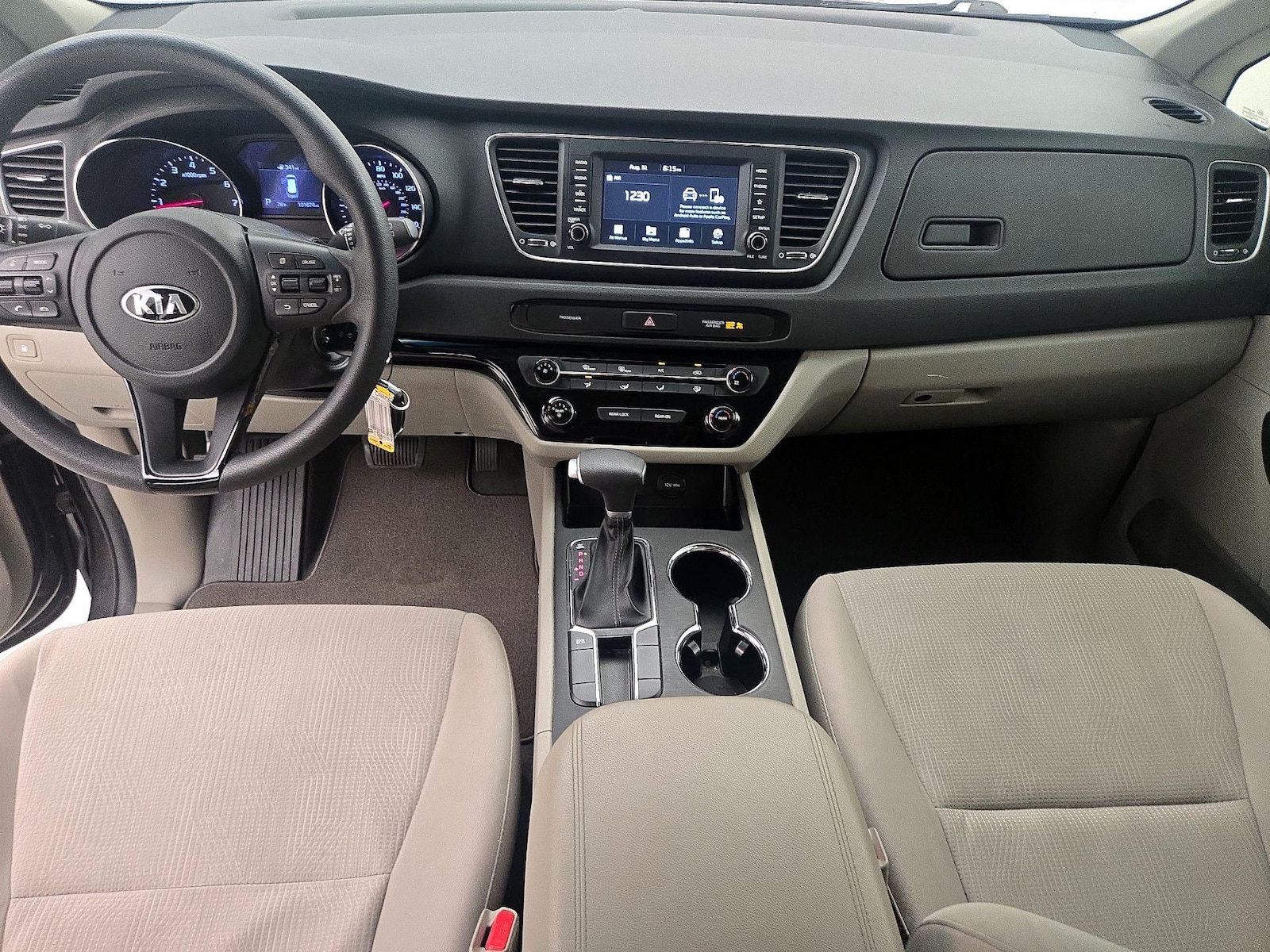 2020 Kia Sedona LX - Photo 10